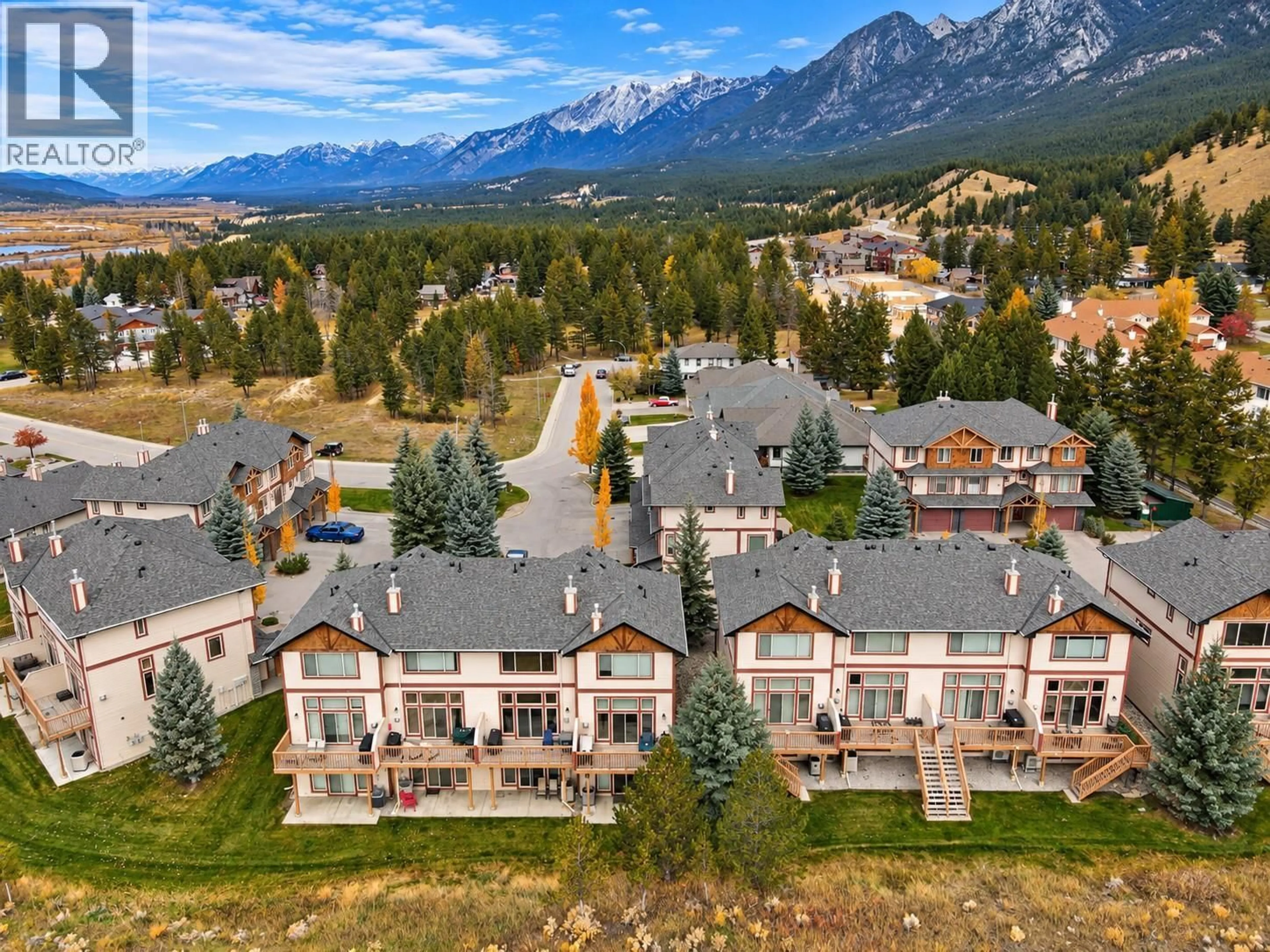 A pic from outside/outdoor area/front of a property/back of a property/a pic from drone, mountain view for 14 - 4878 RIDGE ROAD, Radium Hot Springs British Columbia V0A1M0