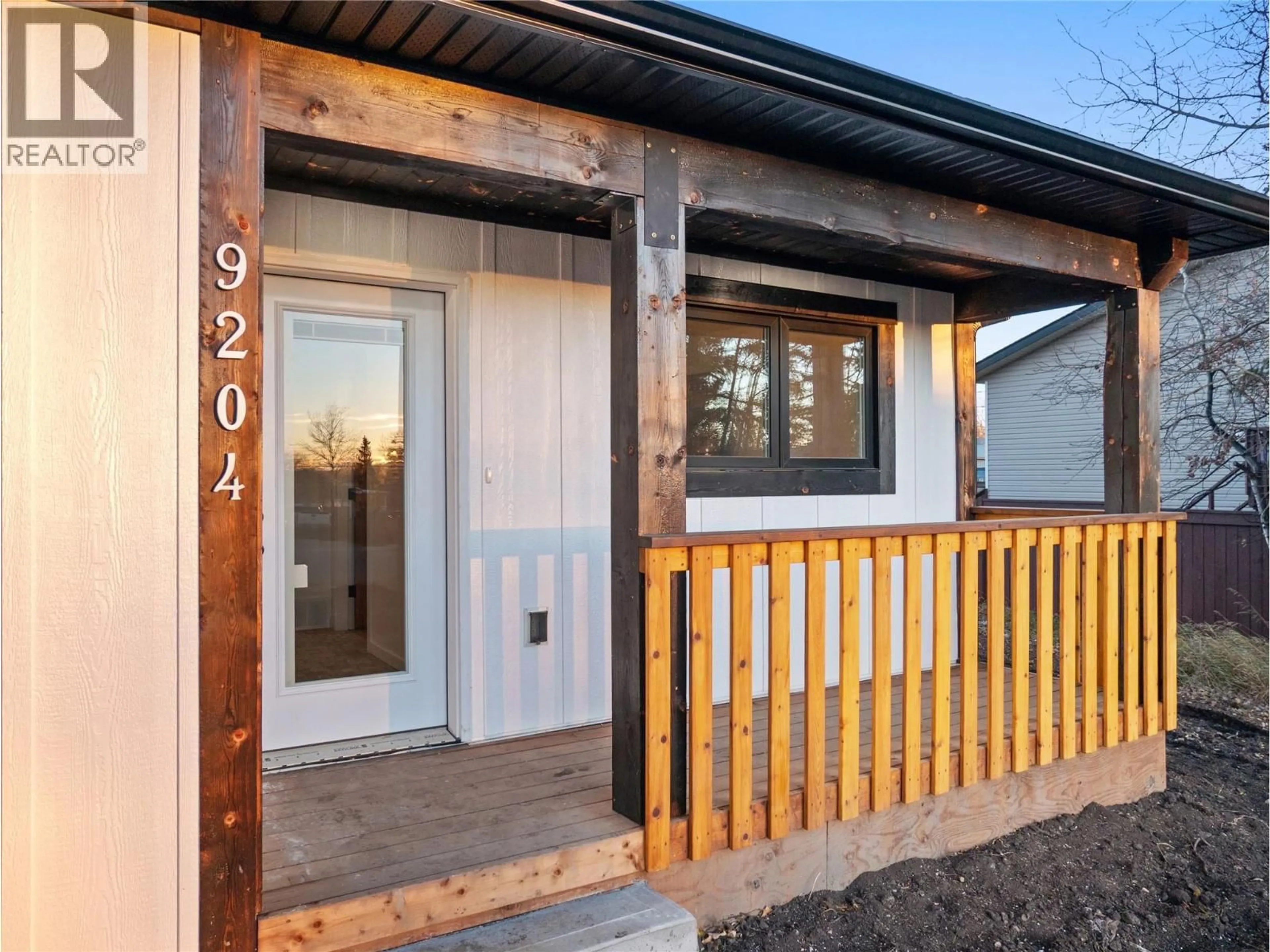 Unknown for 9204 8 STREET, Dawson Creek British Columbia V1G3N6