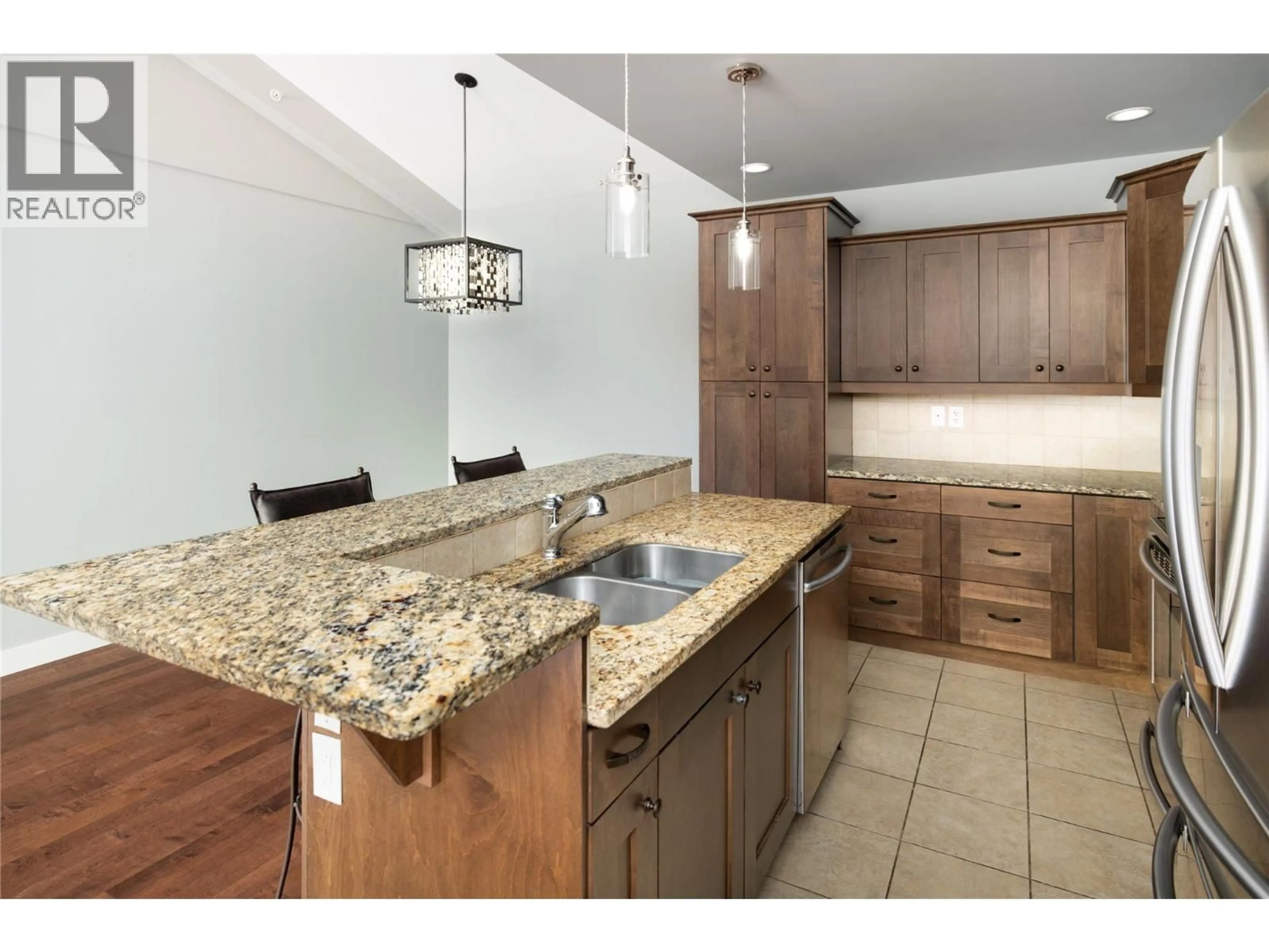 Open concept kitchen, ceramic/tile floor for 405 - 2470 TUSCANY DRIVE, Shannon Lake British Columbia V4T3G8