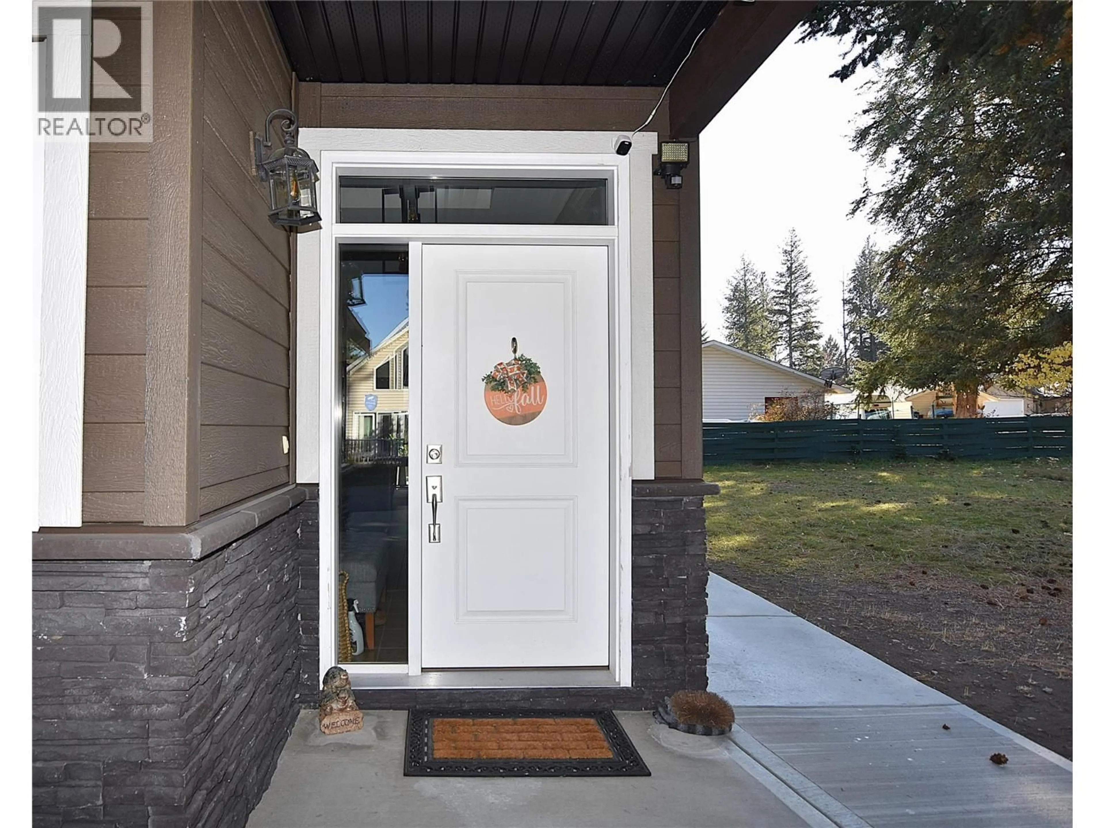 Indoor entryway for 259 GROUSE AVENUE, Vernon British Columbia V1H2A1