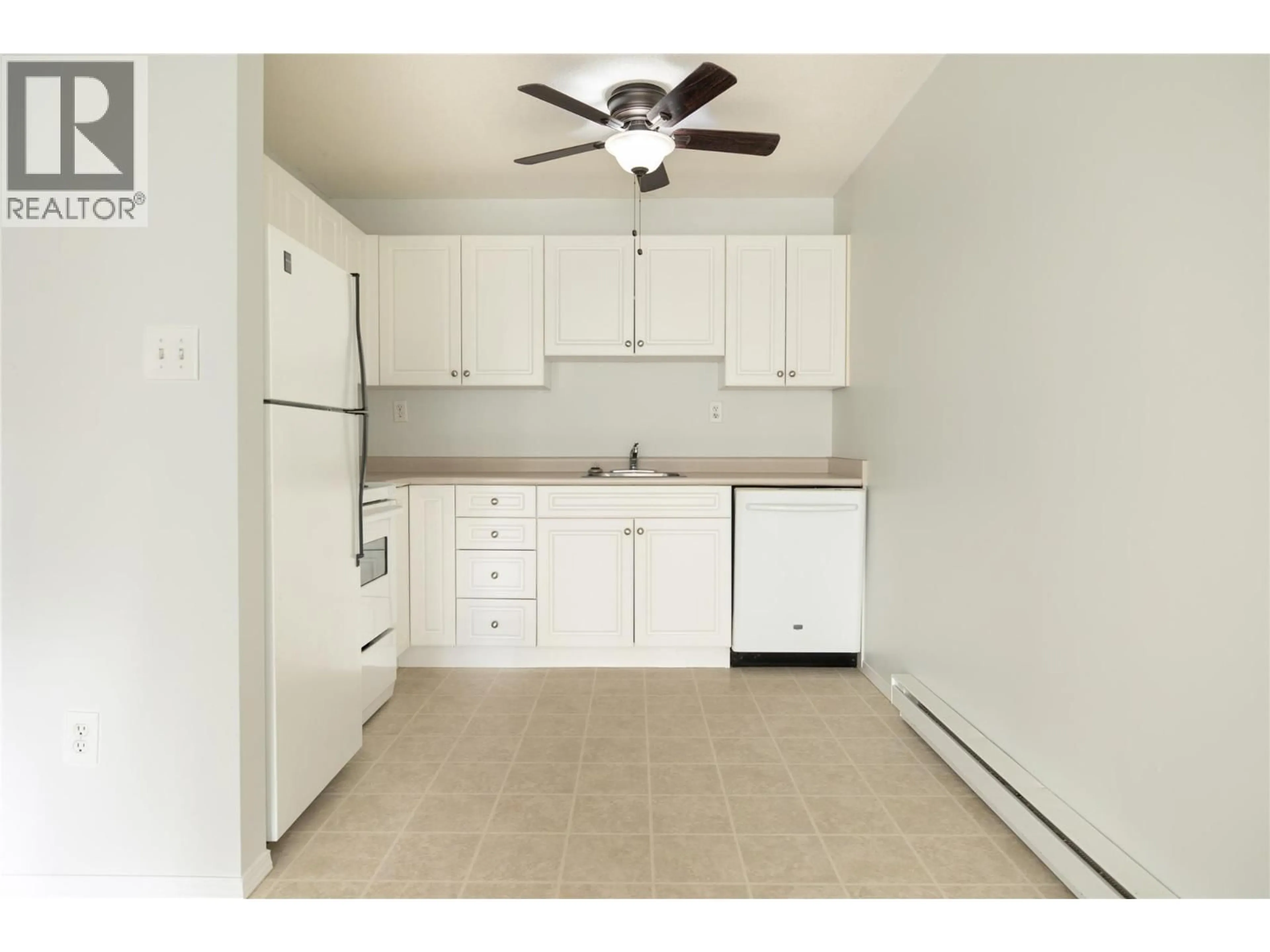 Standard kitchen, unknown for 207 - 435 FRANKLYN ROAD, Kelowna British Columbia V1X5X8