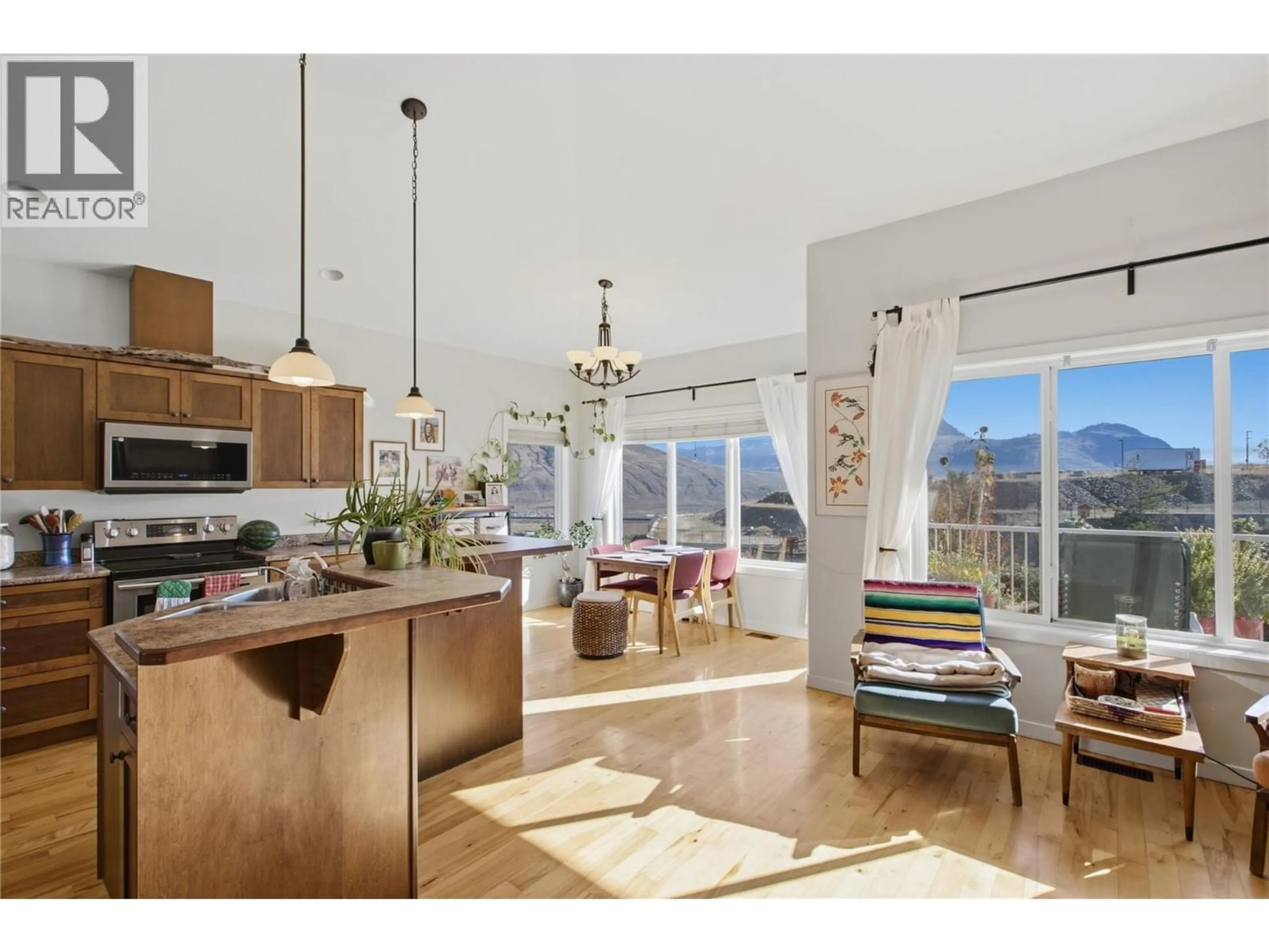 Open concept kitchen, unknown for 2060 GRASSLANDS BOULEVARD, Kamloops British Columbia V2B0A6