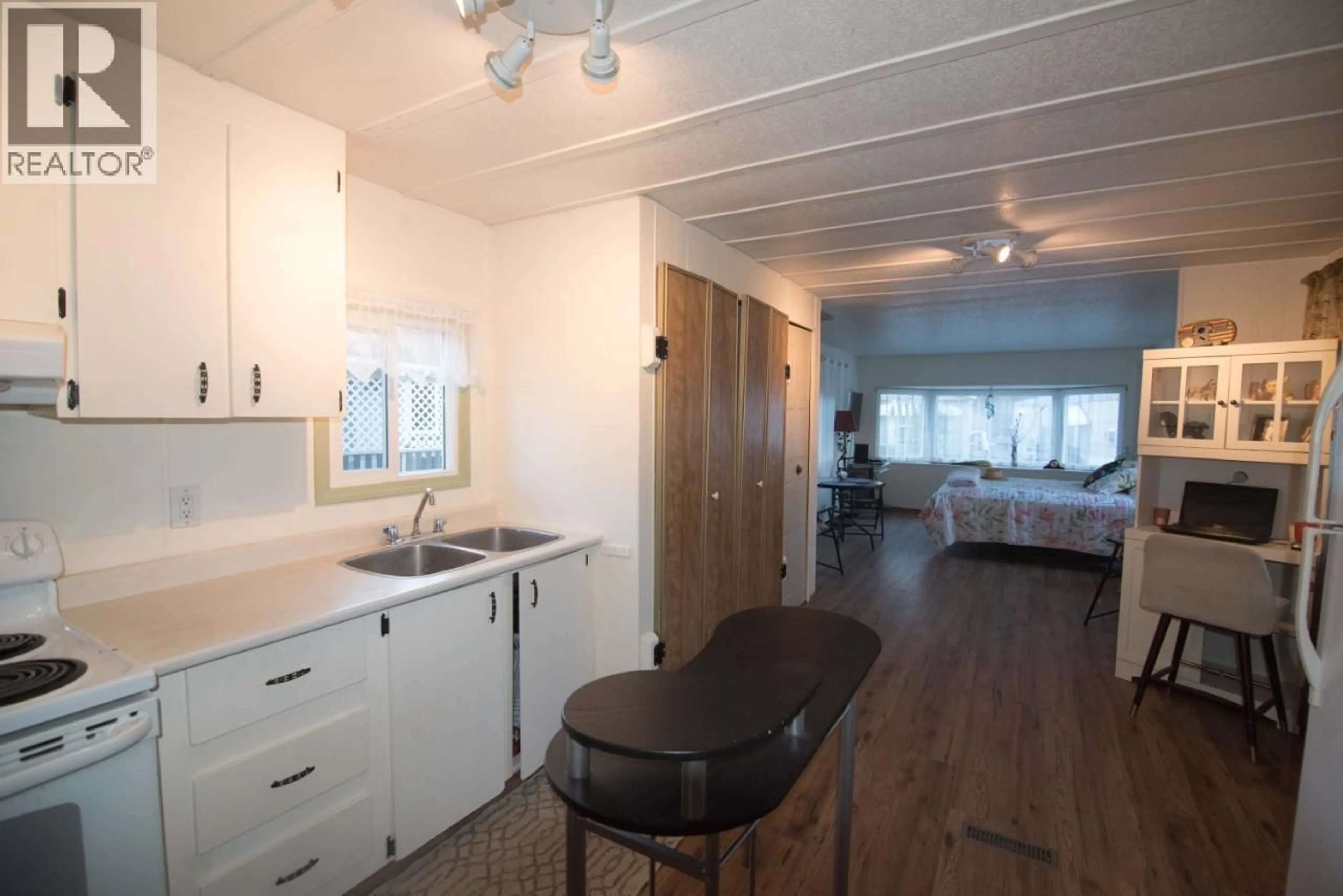 Open concept kitchen, unknown for 13 - 1055 OLD CARIBOO ROAD, Cache Creek British Columbia V0K1H0
