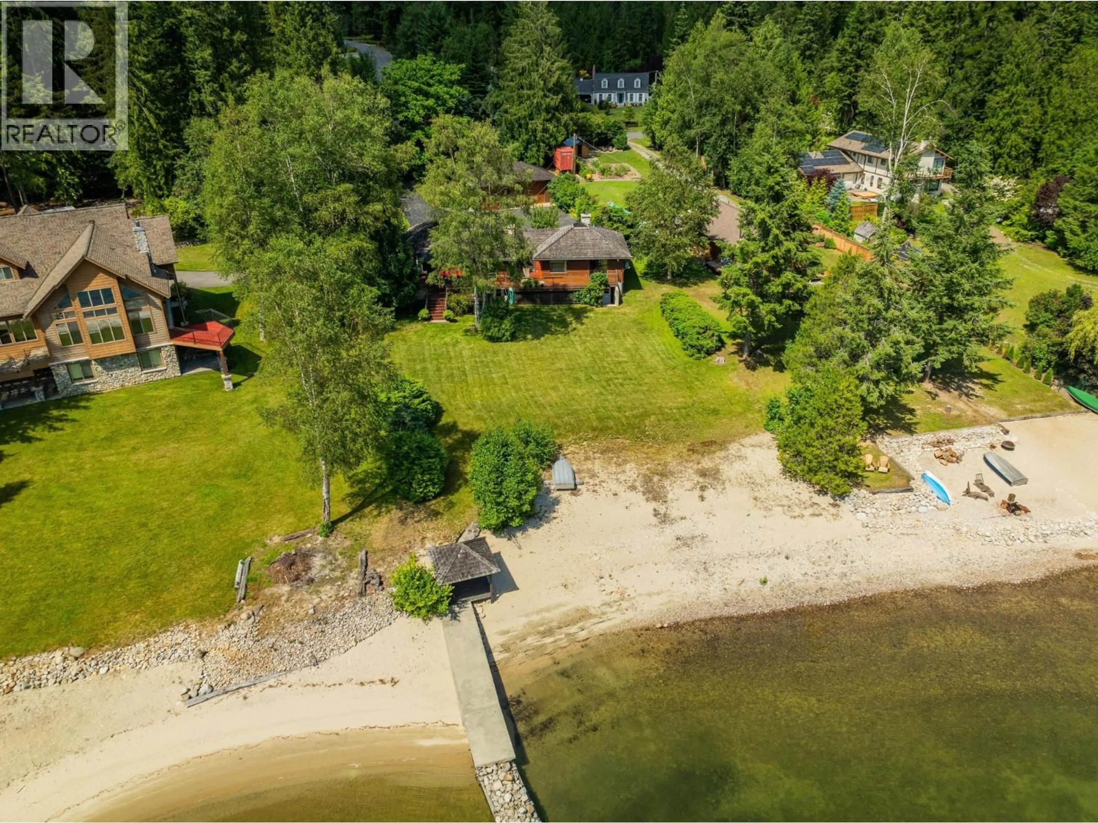 A pic from outside/outdoor area/front of a property/back of a property/a pic from drone, water/lake/river/ocean view for 3918 MACGREGOR WEST ROAD, Nelson British Columbia V1L6M8