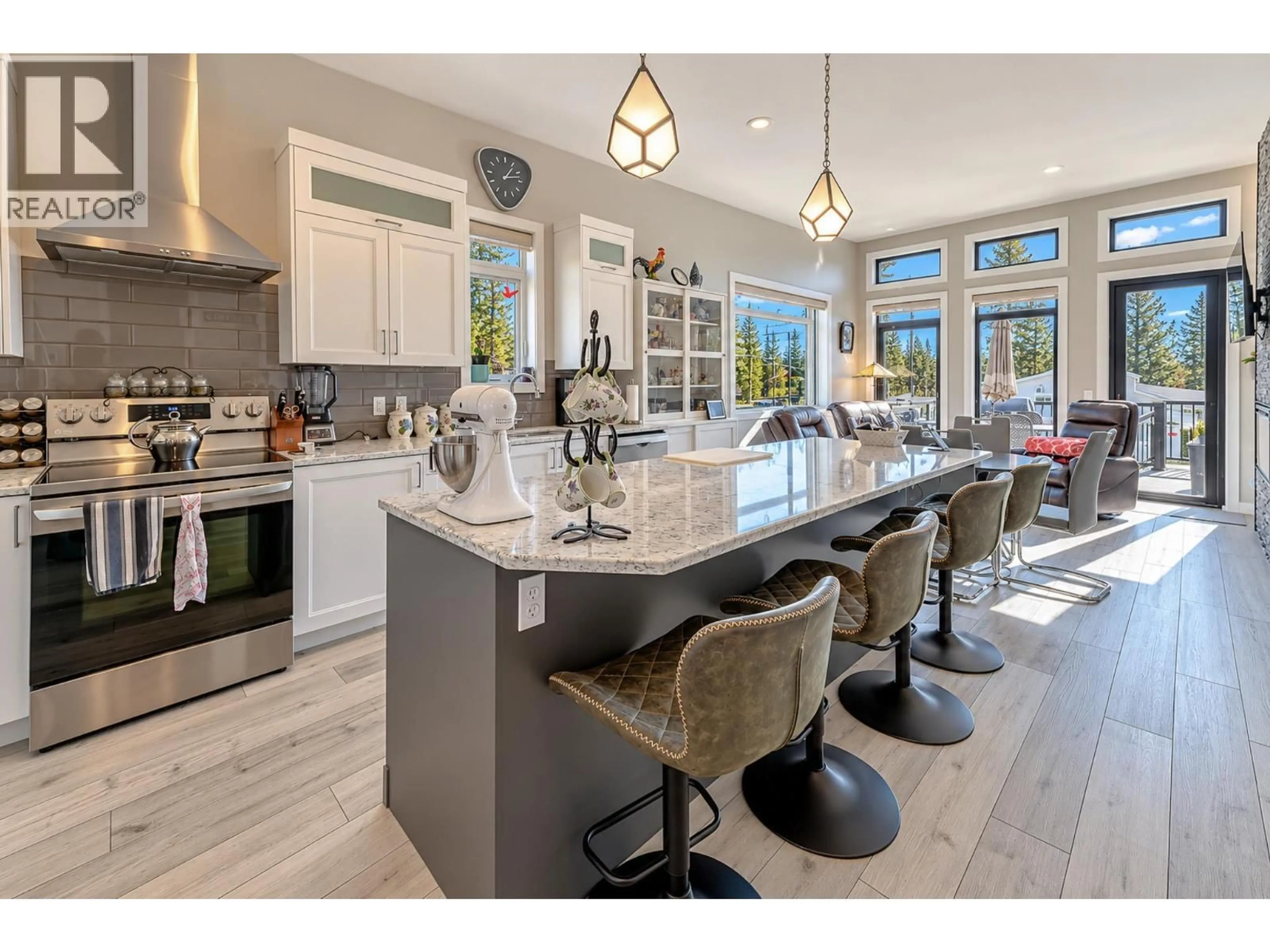 Open concept kitchen, ceramic/tile floor for 4978 PONDEROSA CRESCENT, Canal Flats British Columbia V0B1B0