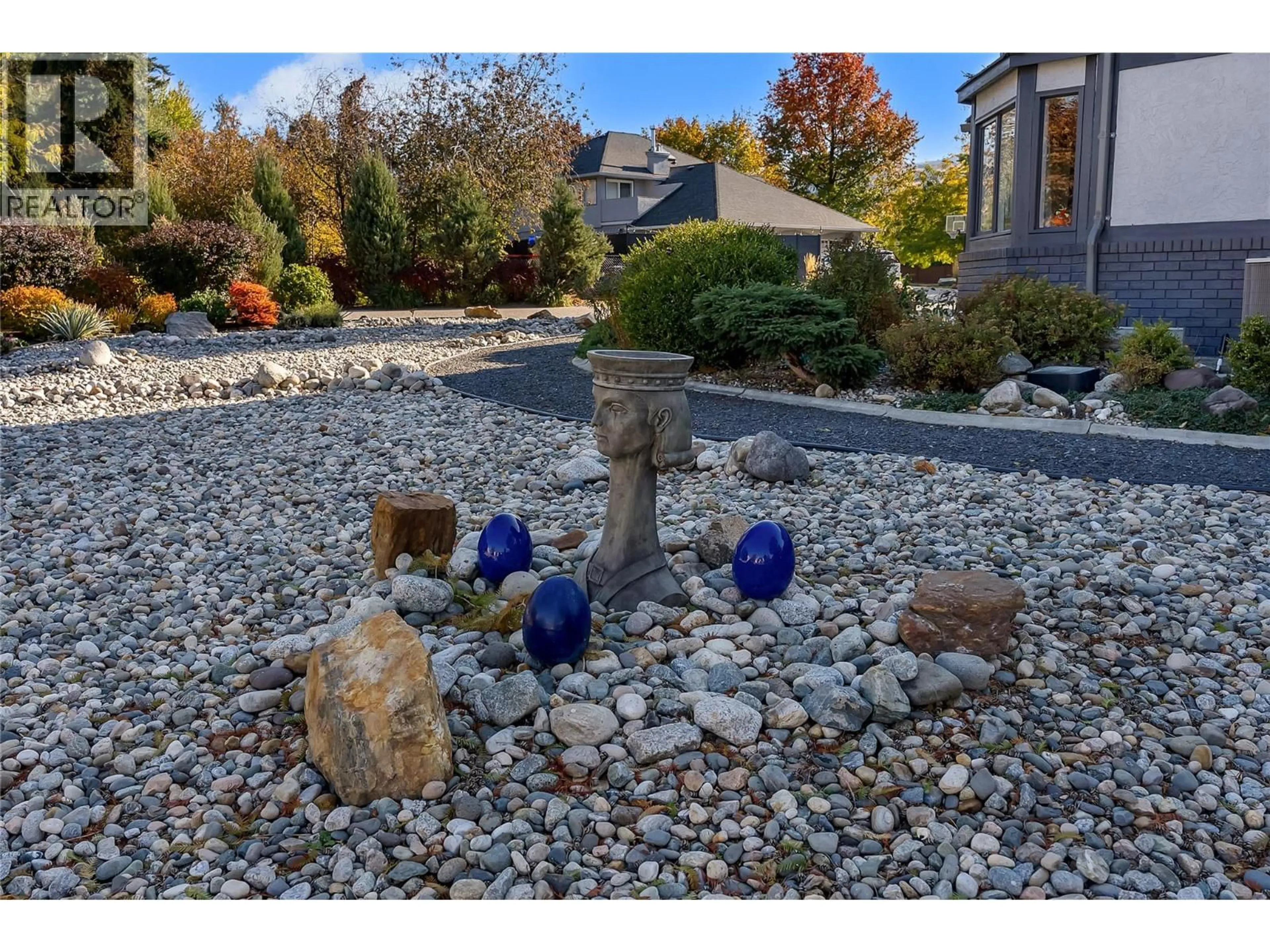 Unknown for 437 DUKE COURT, Kelowna British Columbia V1W3A2