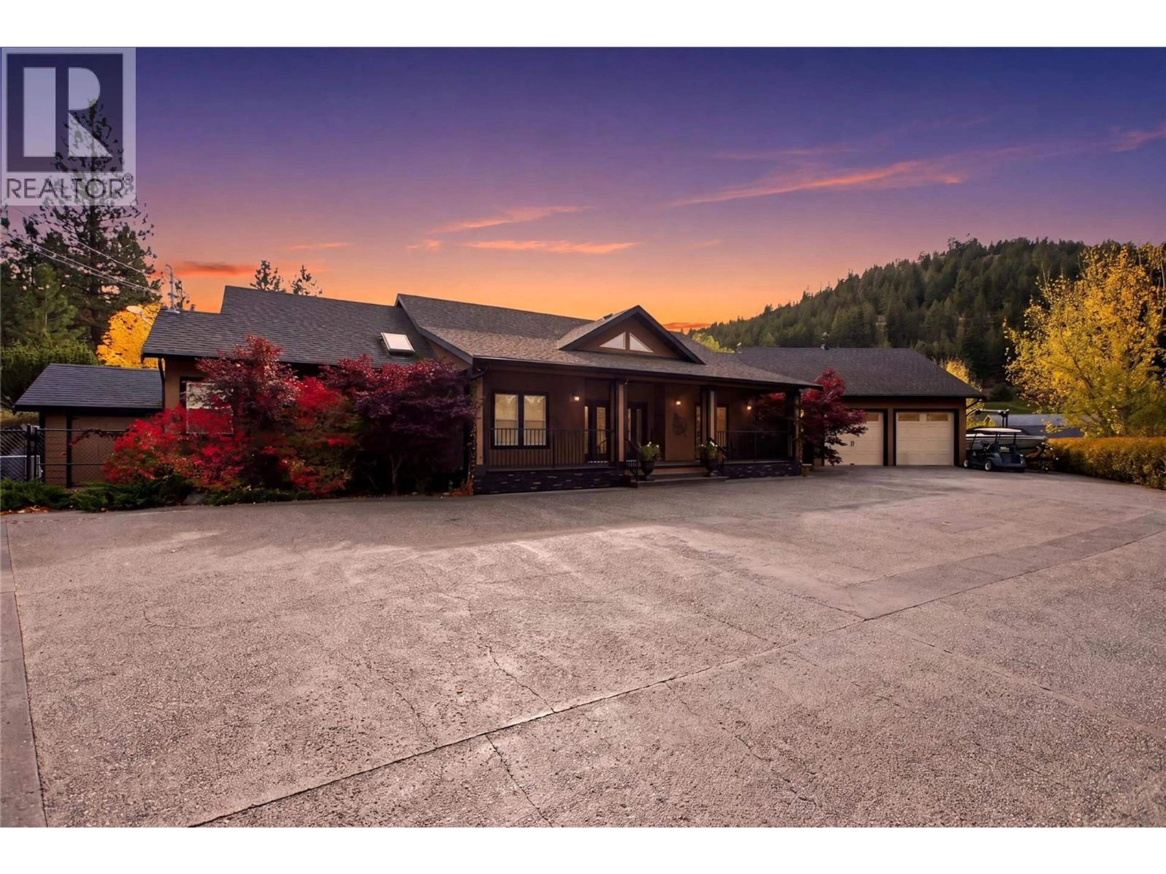 A pic from outside/outdoor area/front of a property/back of a property/a pic from drone, mountain view for 5833 TODD ROAD, Kamloops British Columbia V2C6P2