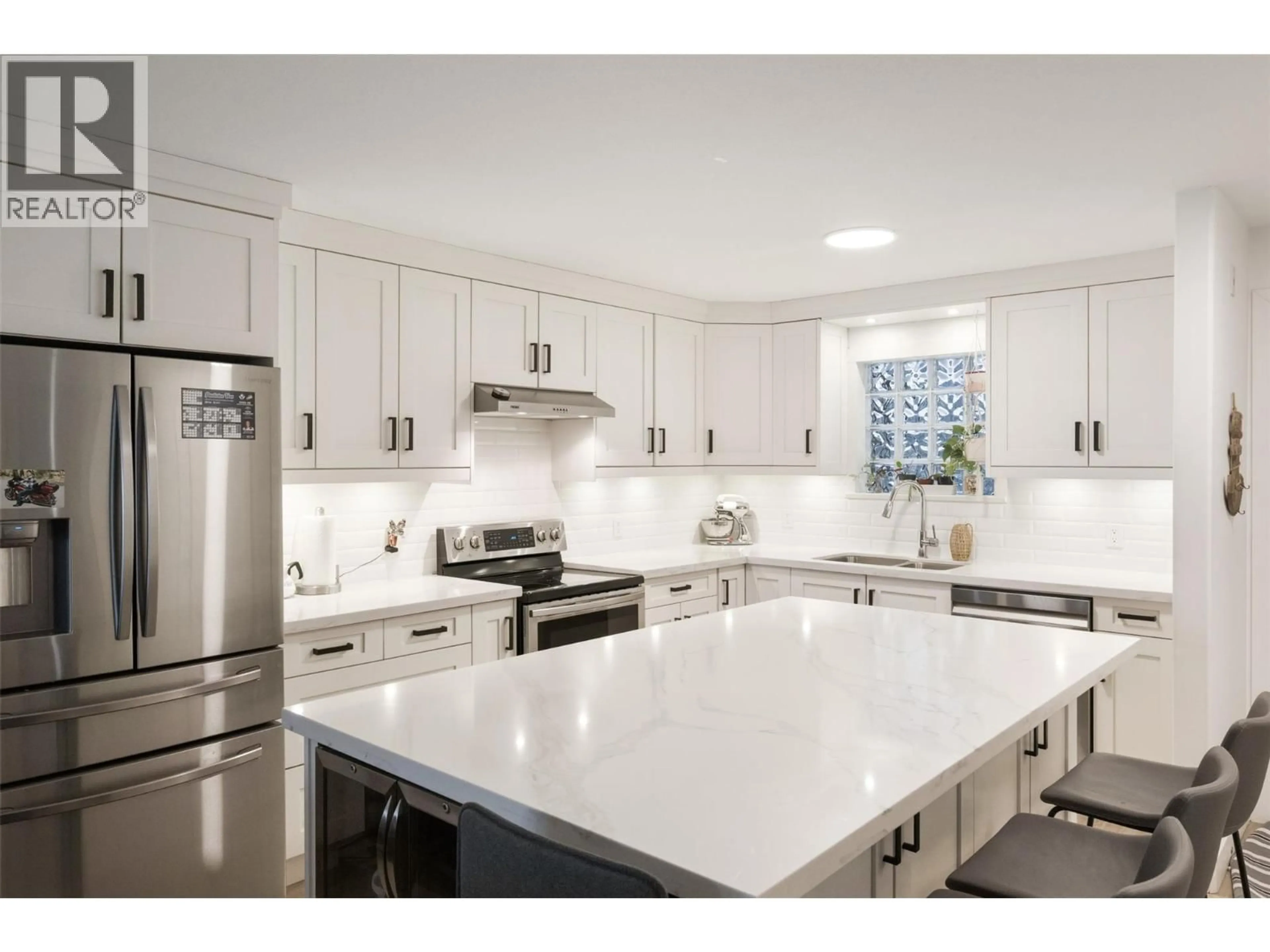 Open concept kitchen, ceramic/tile floor for 108 - 640 MAIN STREET, Okanagan Falls British Columbia V0H1R4