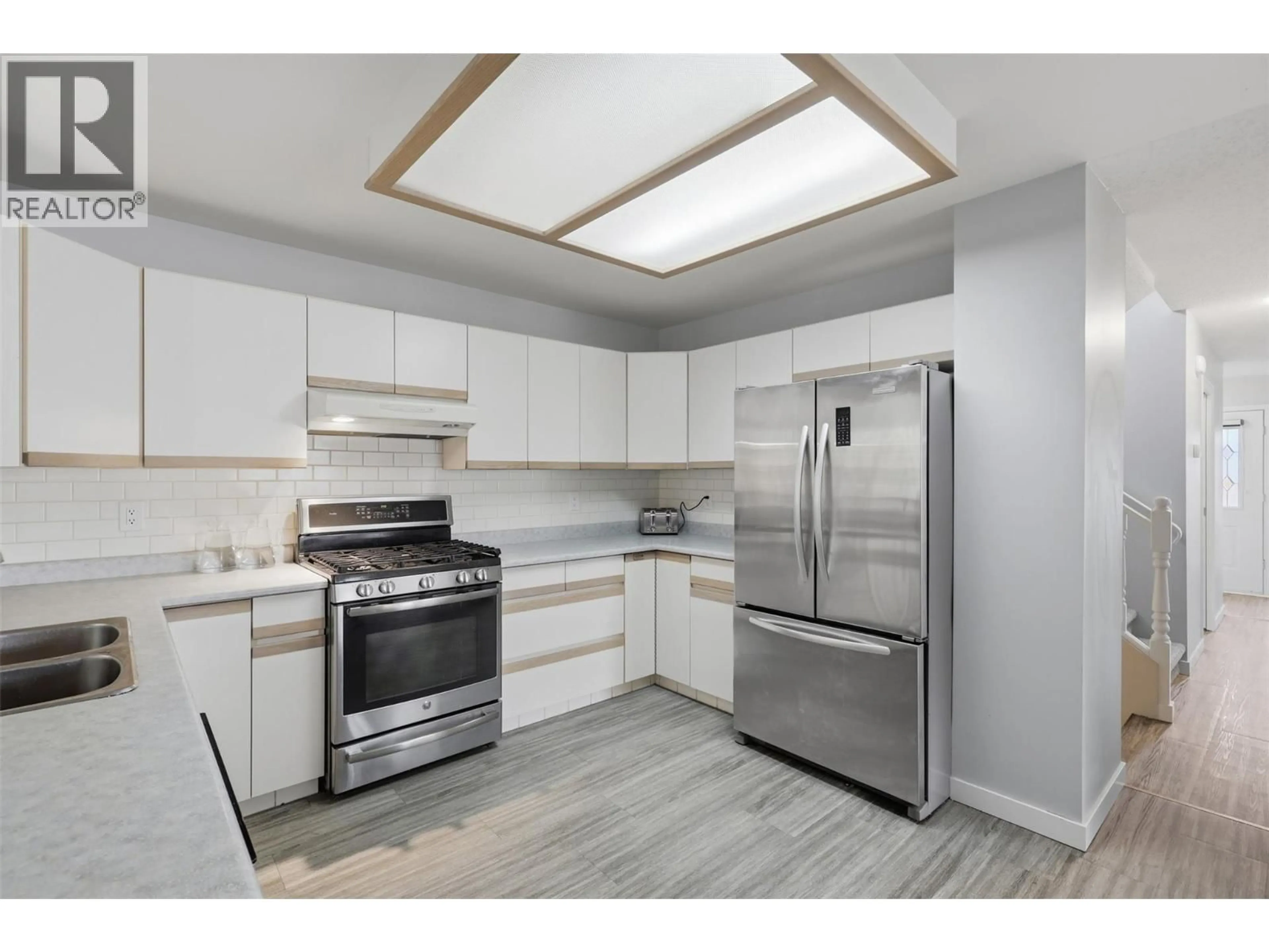 Standard kitchen, unknown for 801 ALPINE TERRACE, Kamloops British Columbia V2B6E7