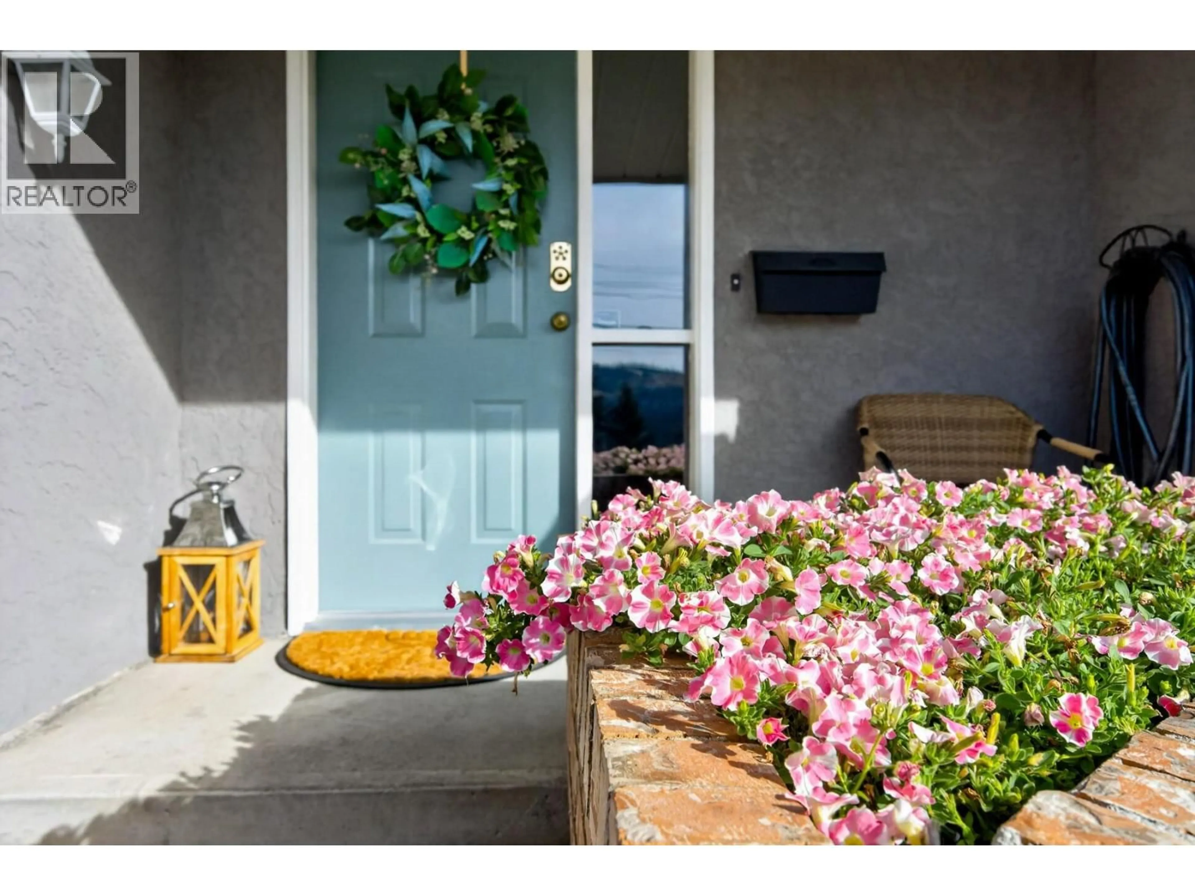 Indoor entryway for 1432 MT DUFFERIN DRIVE, Kamloops British Columbia V2E1S1