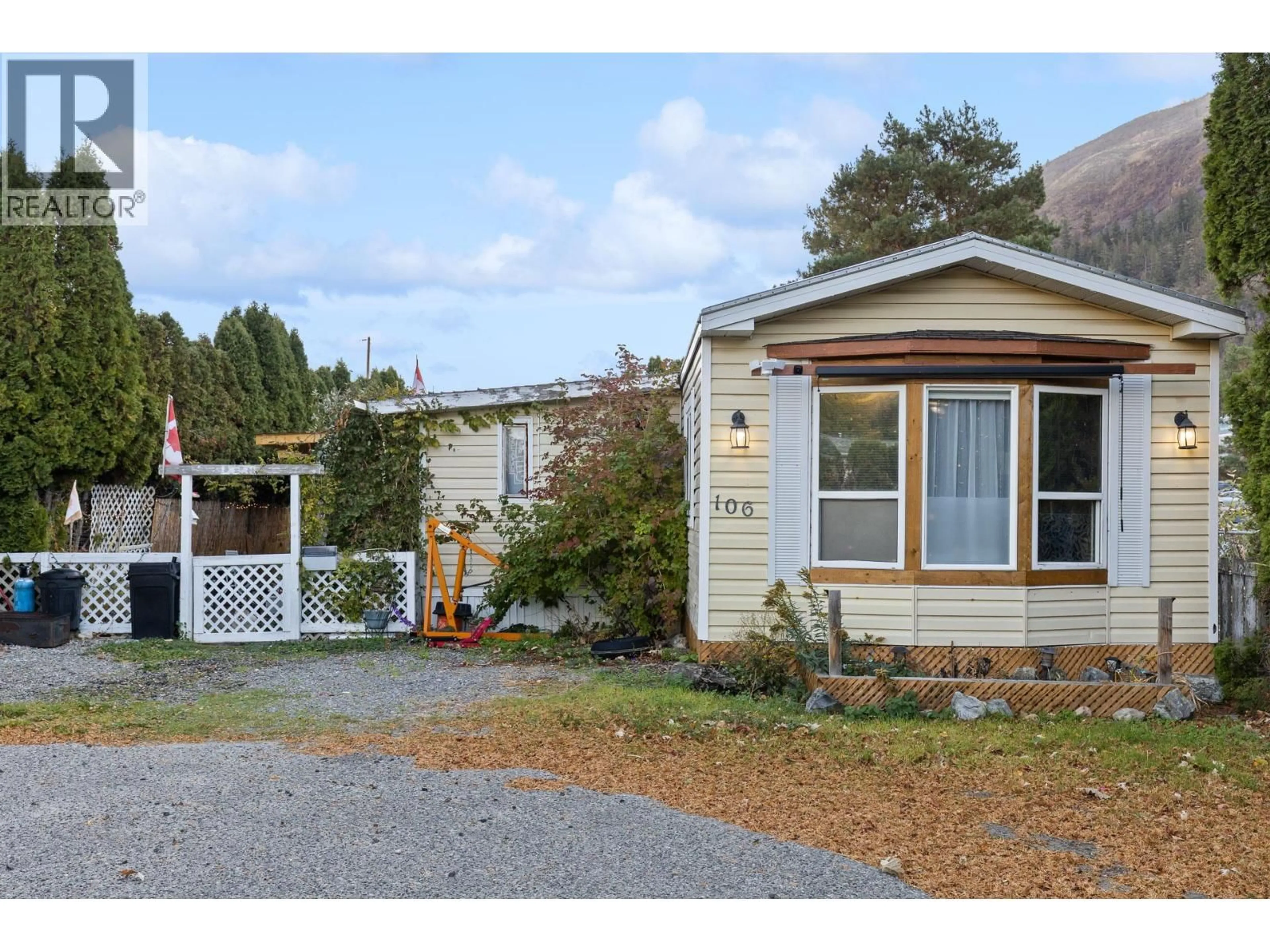 Home with vinyl exterior material, street for 106 - 1699 ROSS ROAD, West Kelowna British Columbia V1Z1L8