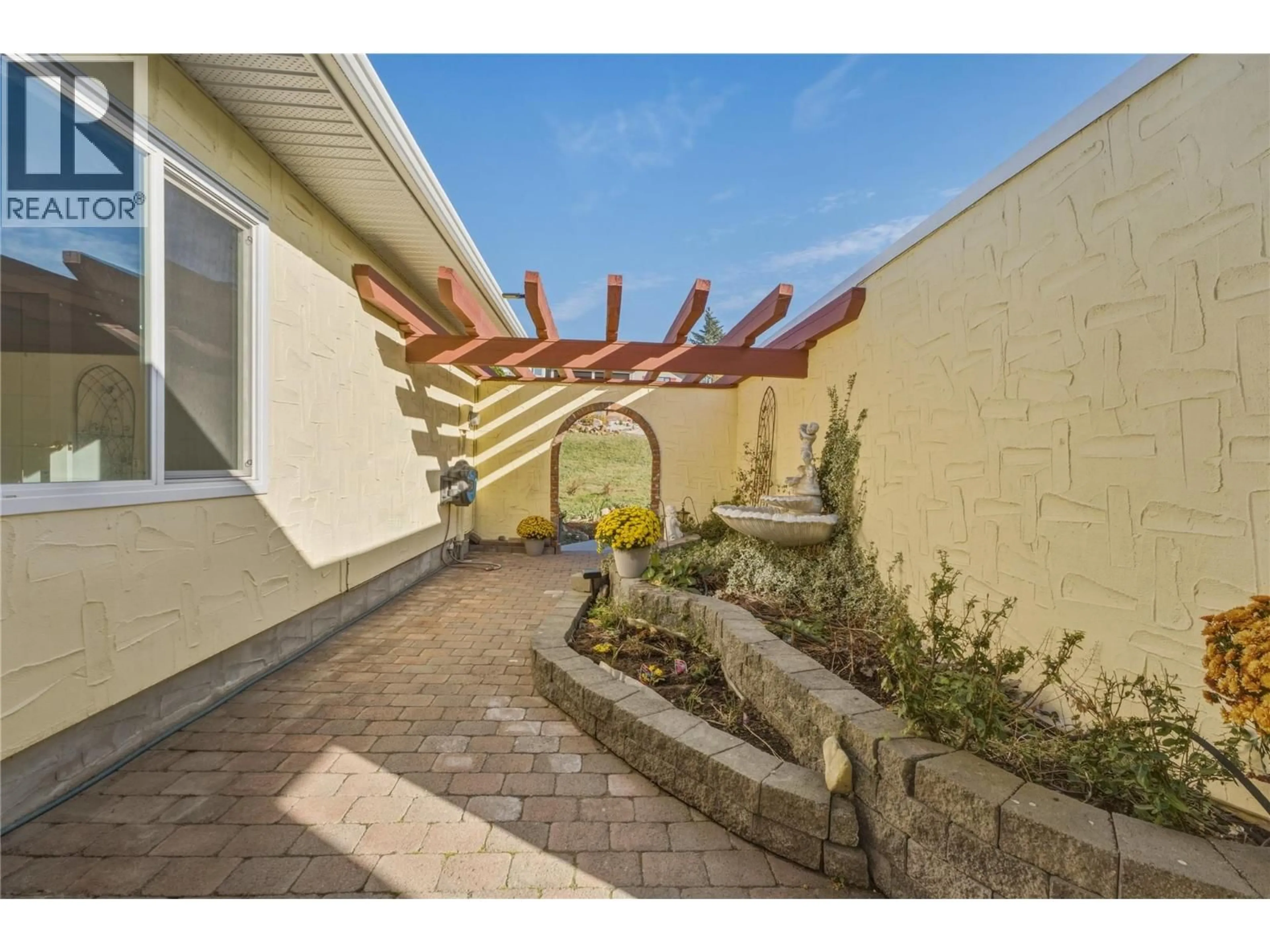 Patio, street for 9102 CHERRY LANE, Coldstream British Columbia V1B1V9