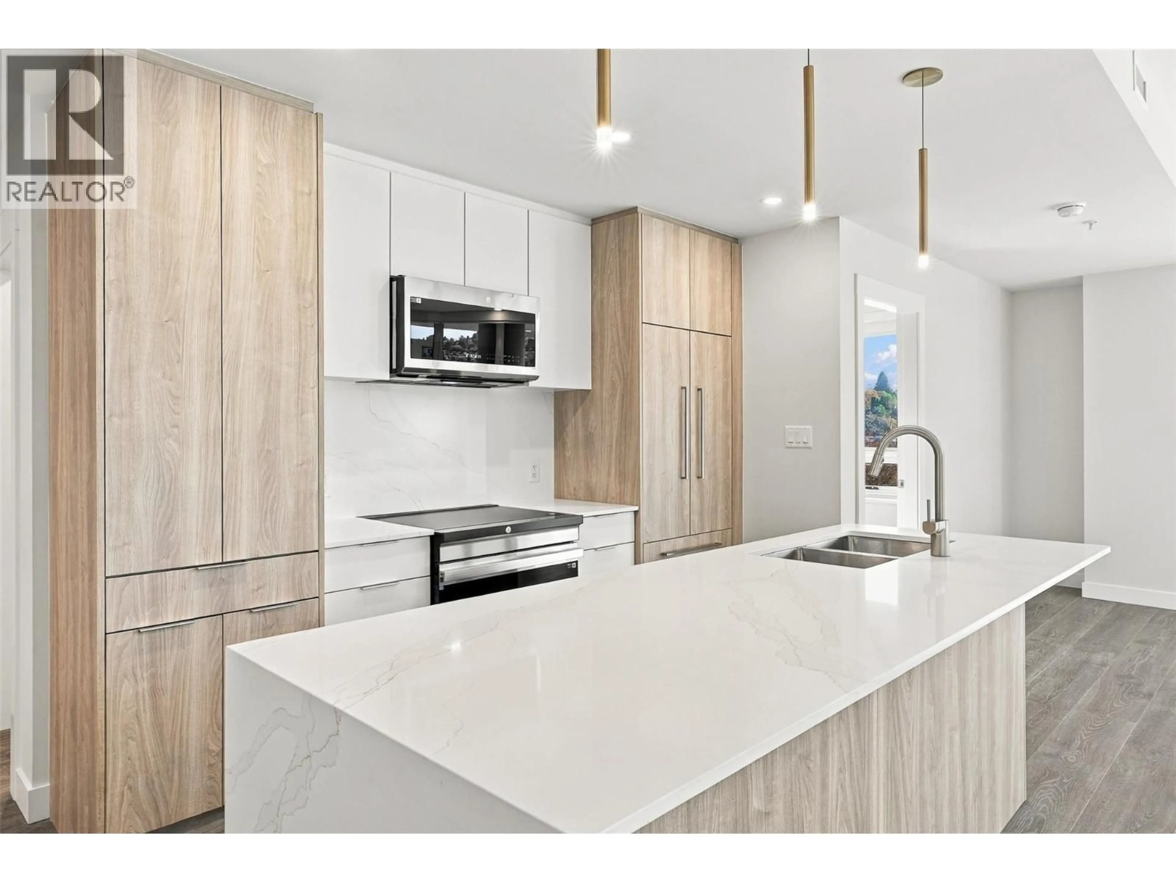Open concept kitchen, unknown for 902 - 460 NICOLA STREET, Kamloops British Columbia V2C0N2