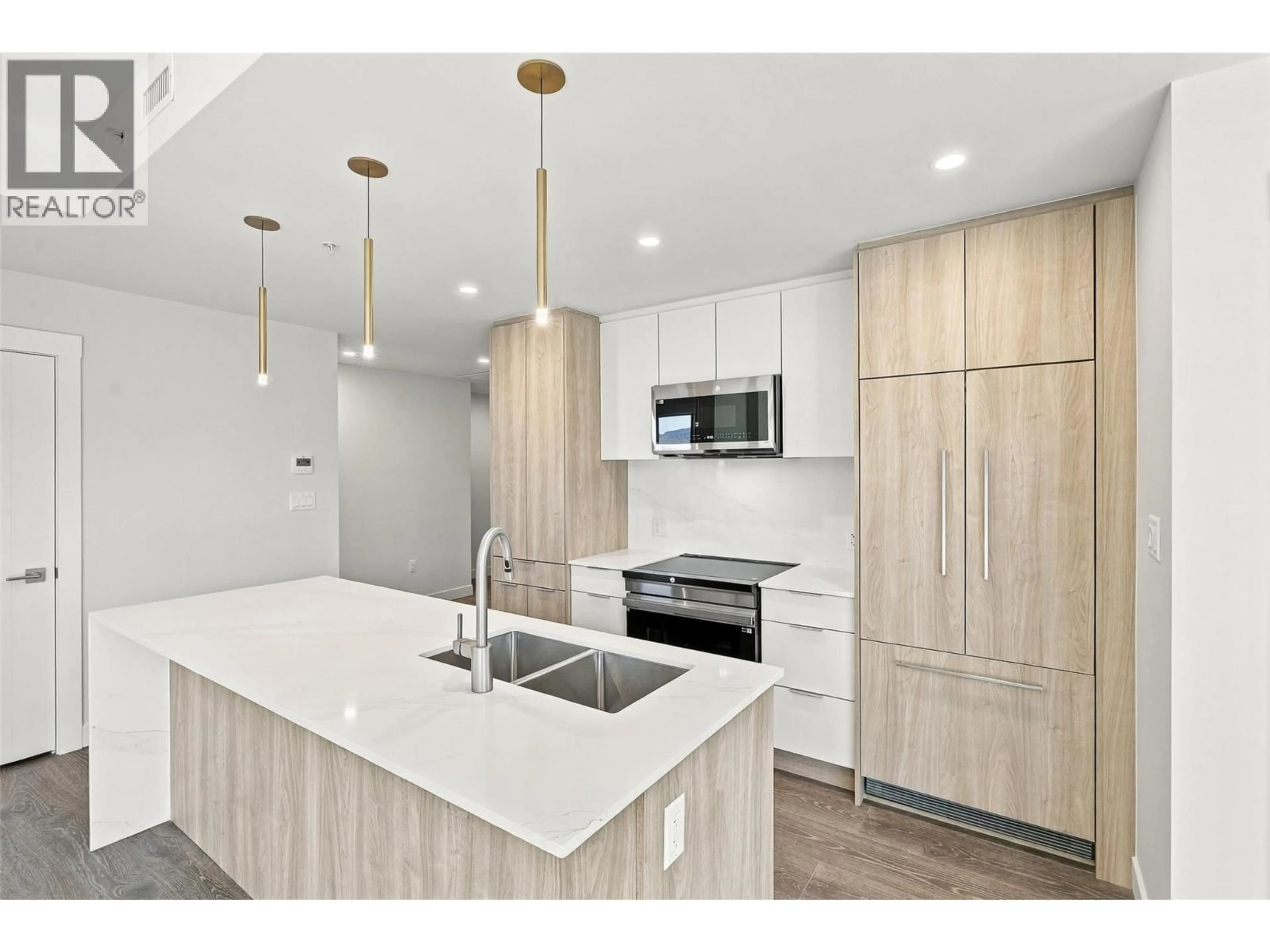 Open concept kitchen, unknown for 902 - 460 NICOLA STREET, Kamloops British Columbia V2C0N2