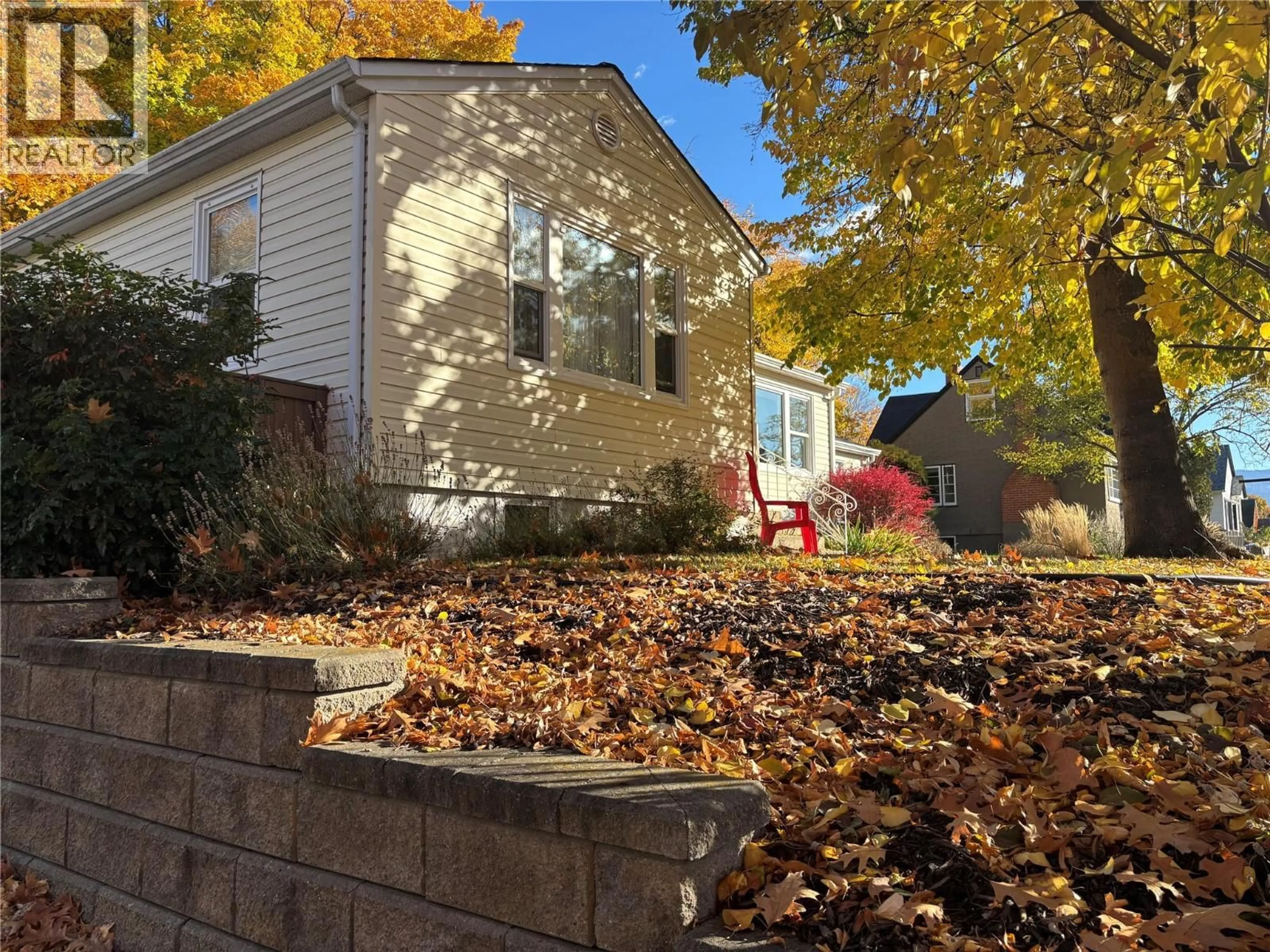Home with vinyl exterior material, street for 3311 20A STREET, Vernon British Columbia V1T4G1