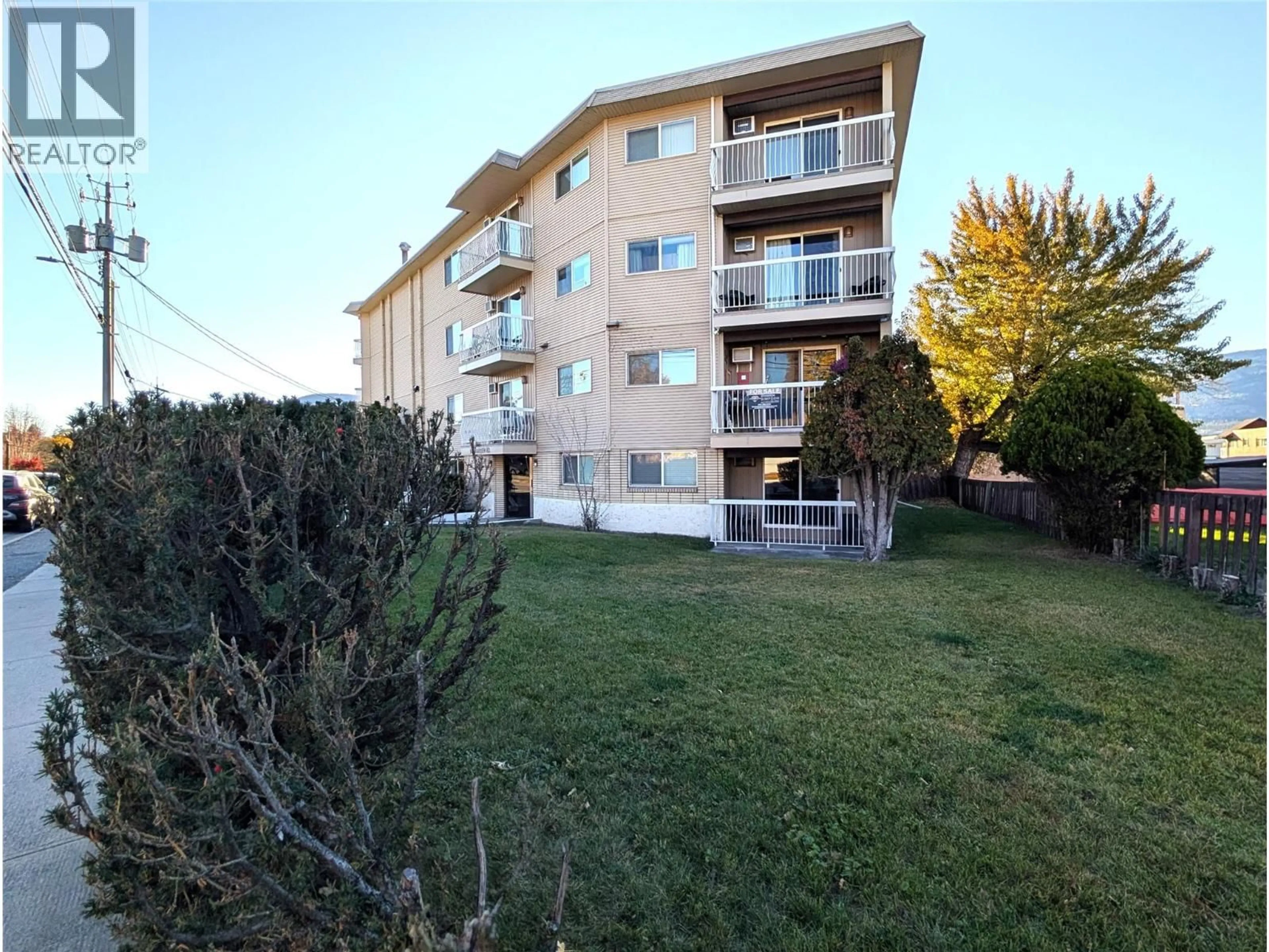 A pic from outside/outdoor area/front of a property/back of a property/a pic from drone, unknown for 211 - 803 FAIRVIEW ROAD, Penticton British Columbia V2A5Y7
