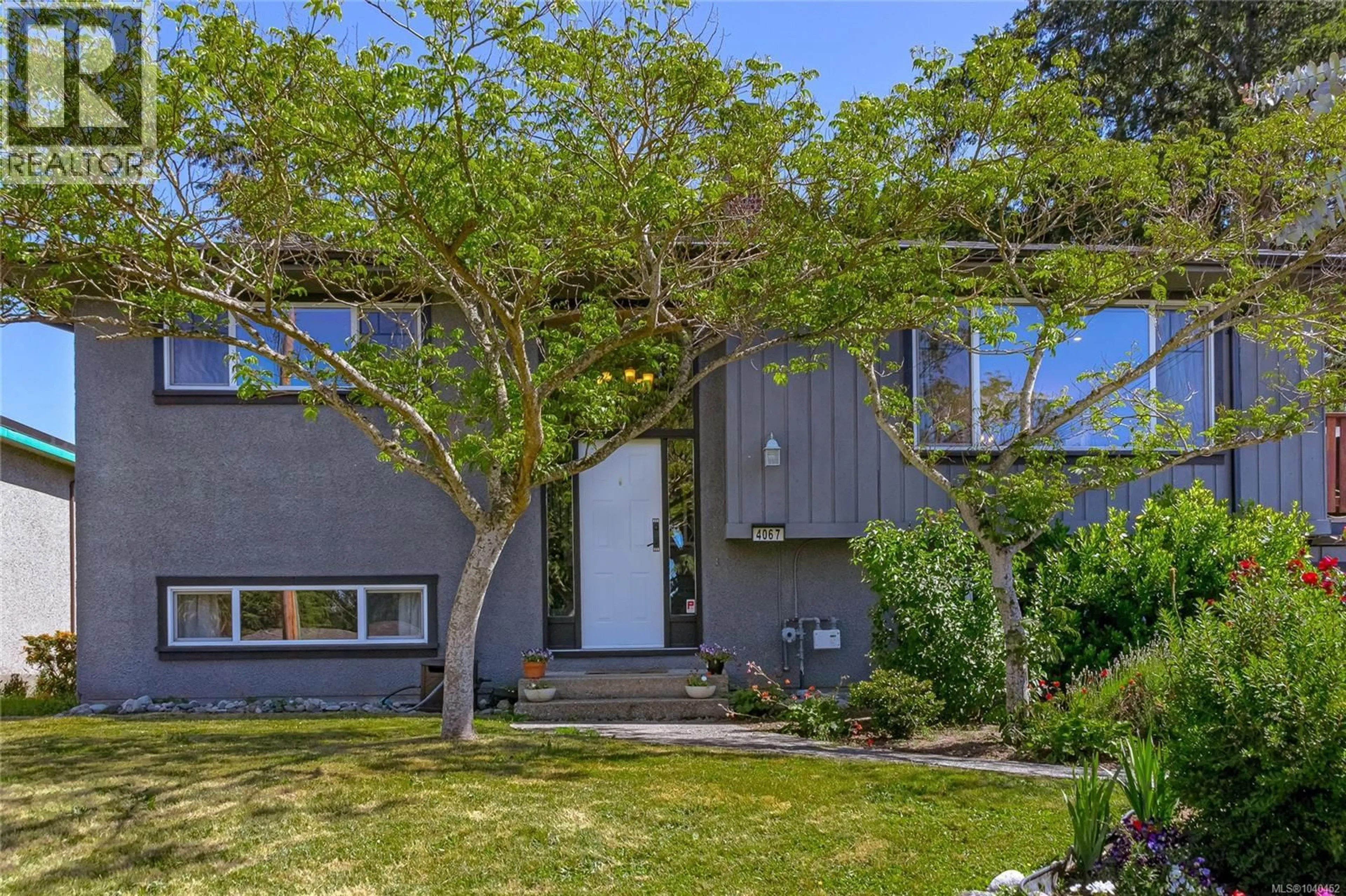 Unknown for 4067 CEDAR HILL CROSS ROAD, Saanich British Columbia V8X2J2