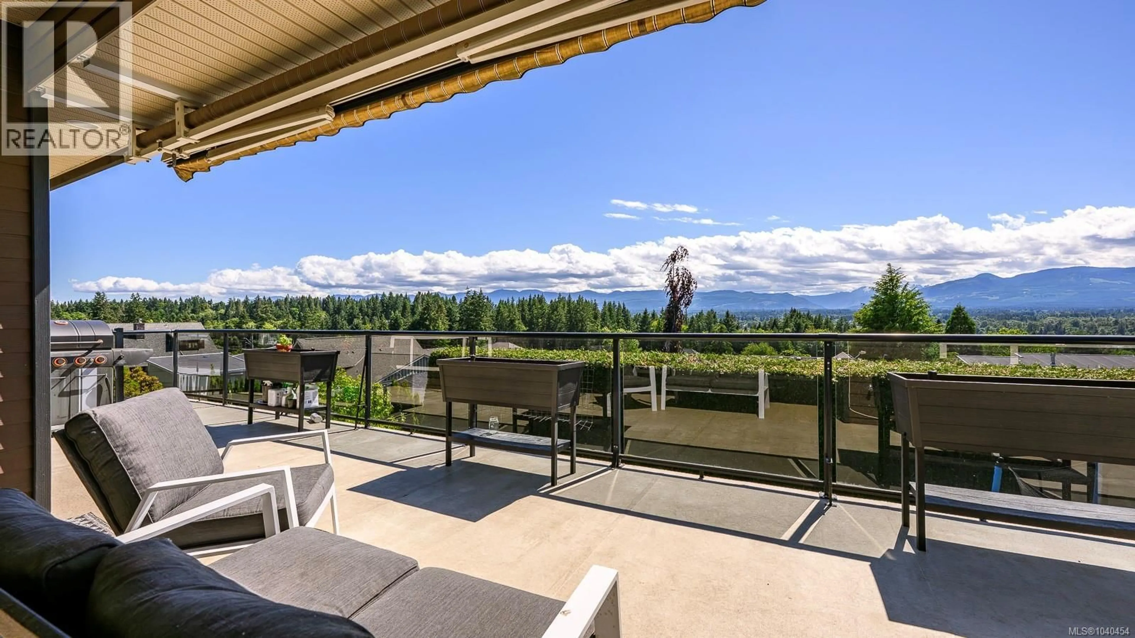 Balcony in the apartment, water/lake/river/ocean view for 823 THORPE AVENUE, Courtenay British Columbia V9N8C9