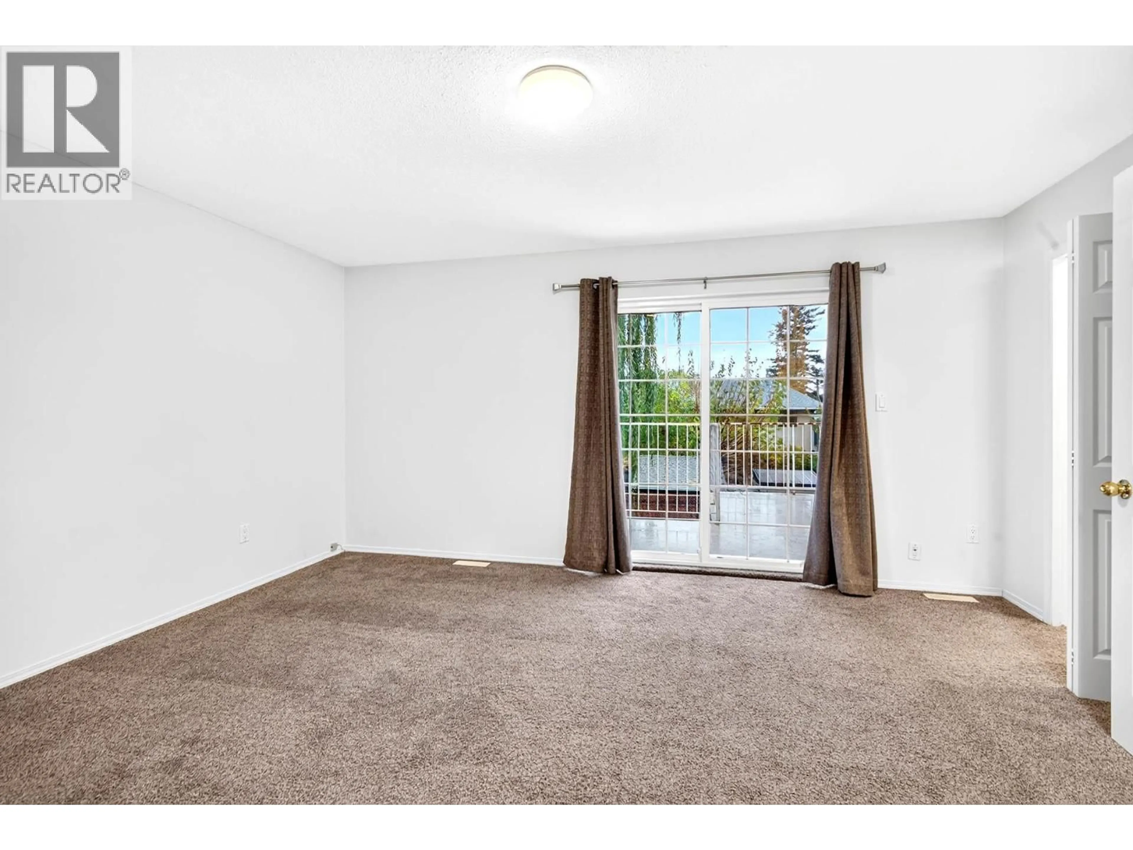 A pic of a room for 235 JUNIPER AVENUE, Kamloops British Columbia V2B1H8