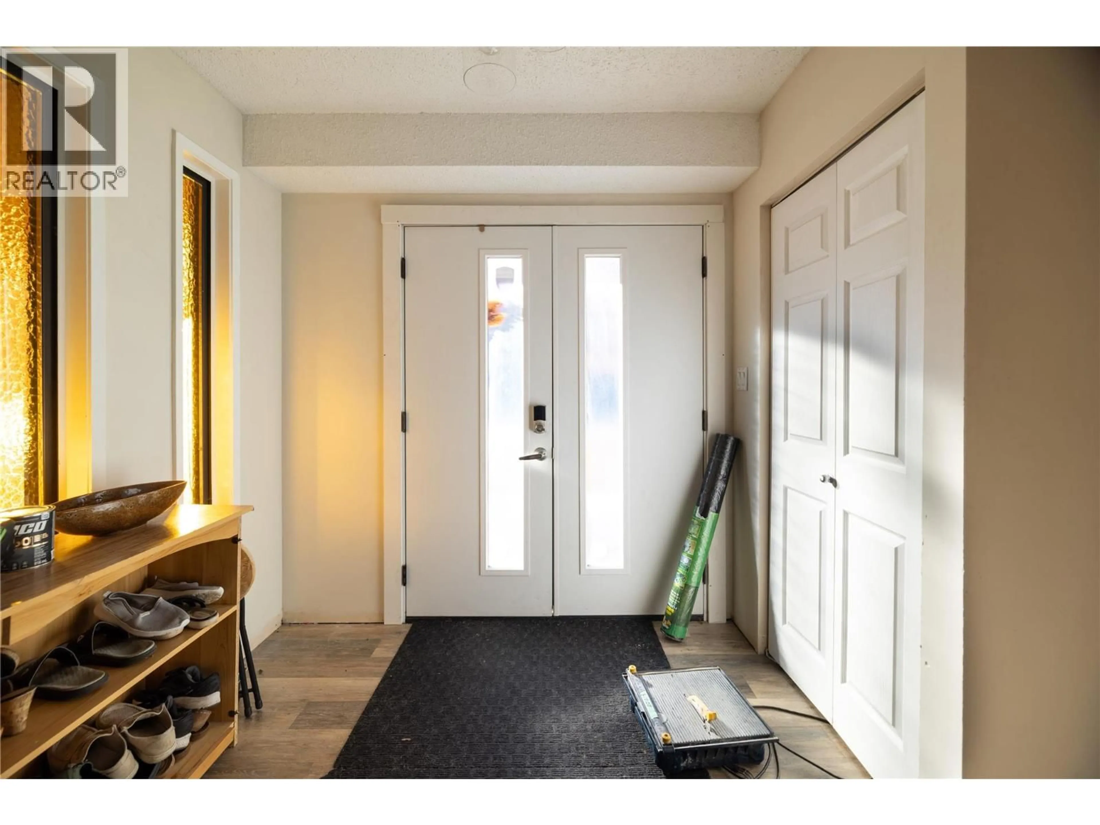 Indoor entryway for 1205 41 AVENUE, Vernon British Columbia V1T8A6