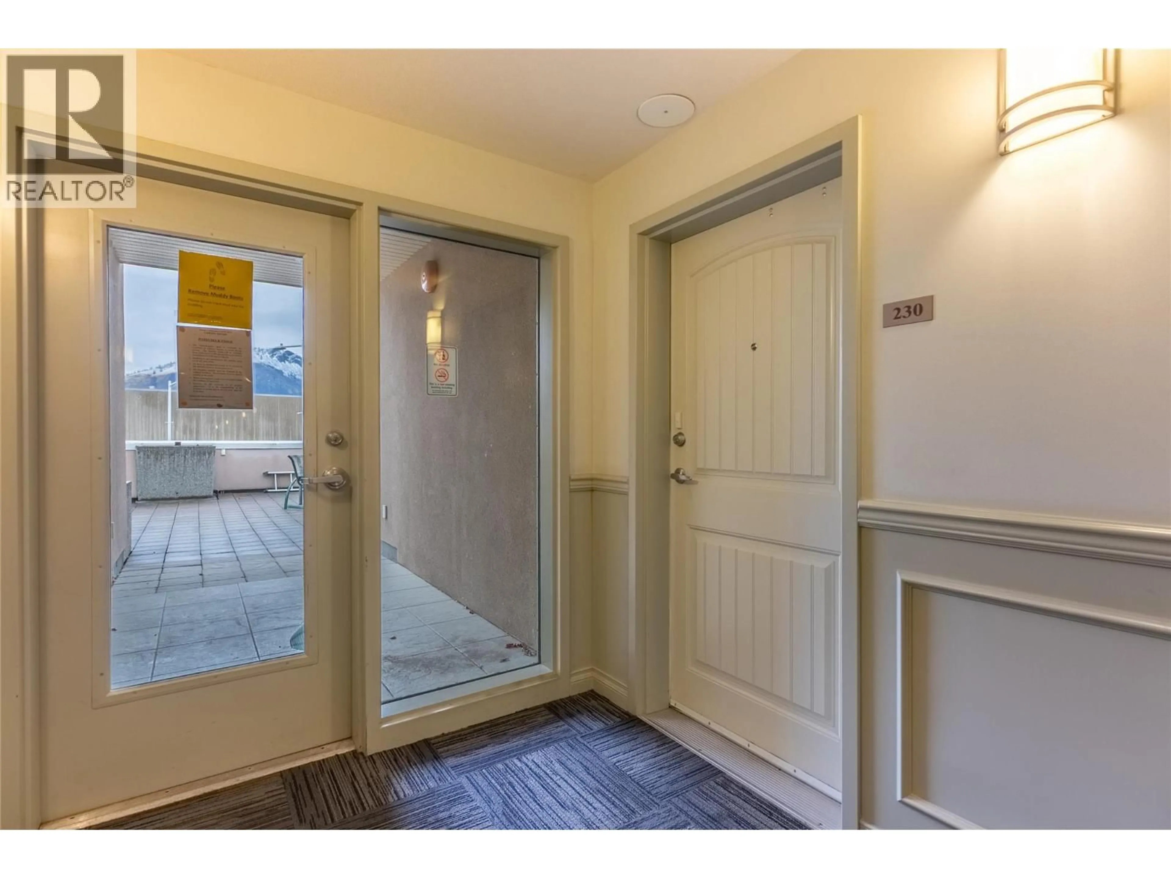 Indoor entryway for 230 - 689 TRANQUILLE ROAD, Kamloops British Columbia V2B0C7