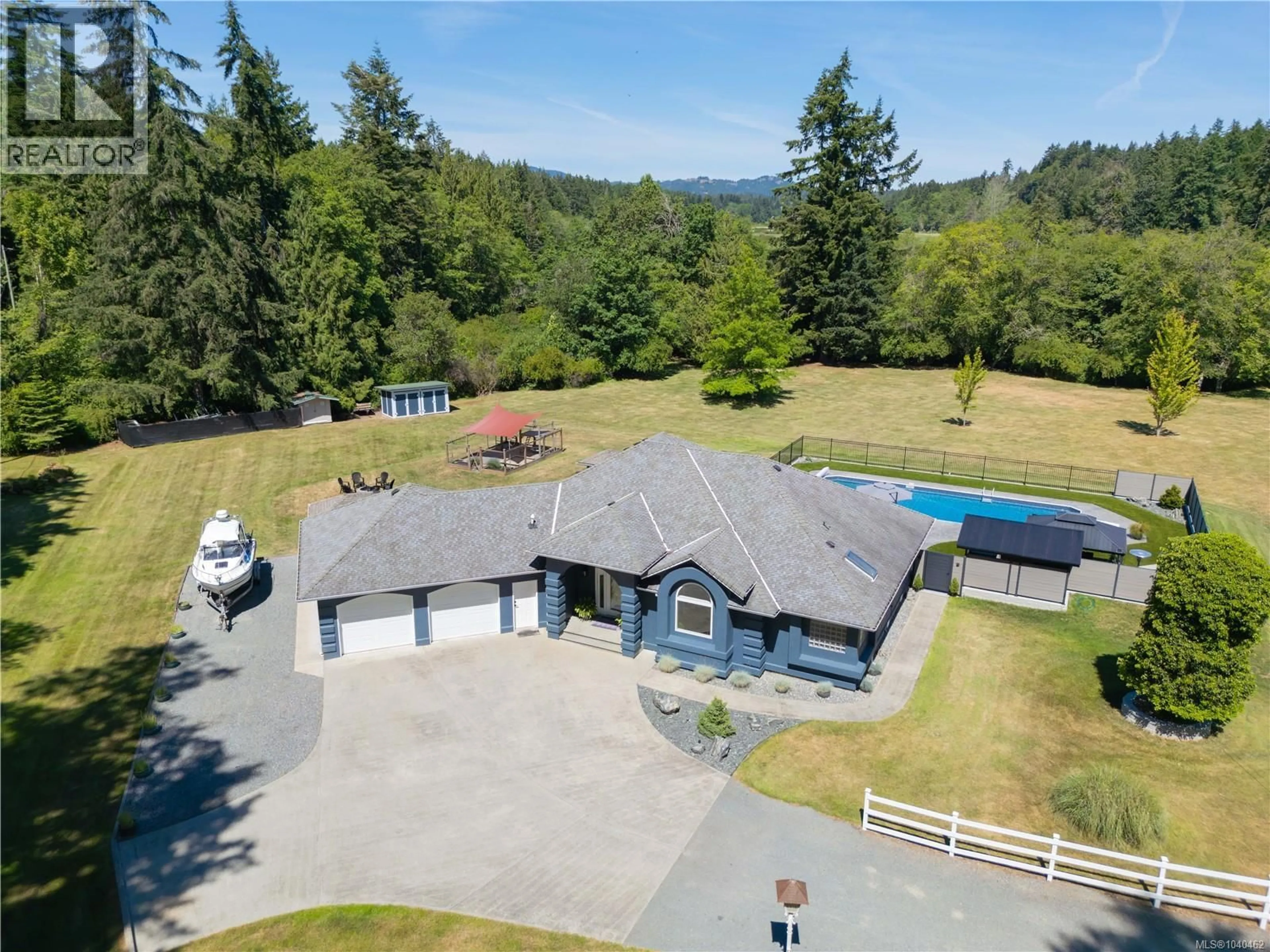 A pic from outside/outdoor area/front of a property/back of a property/a pic from drone, mountain view for 3515 NEWFIELD ROAD, Nanaimo British Columbia V9S5V6