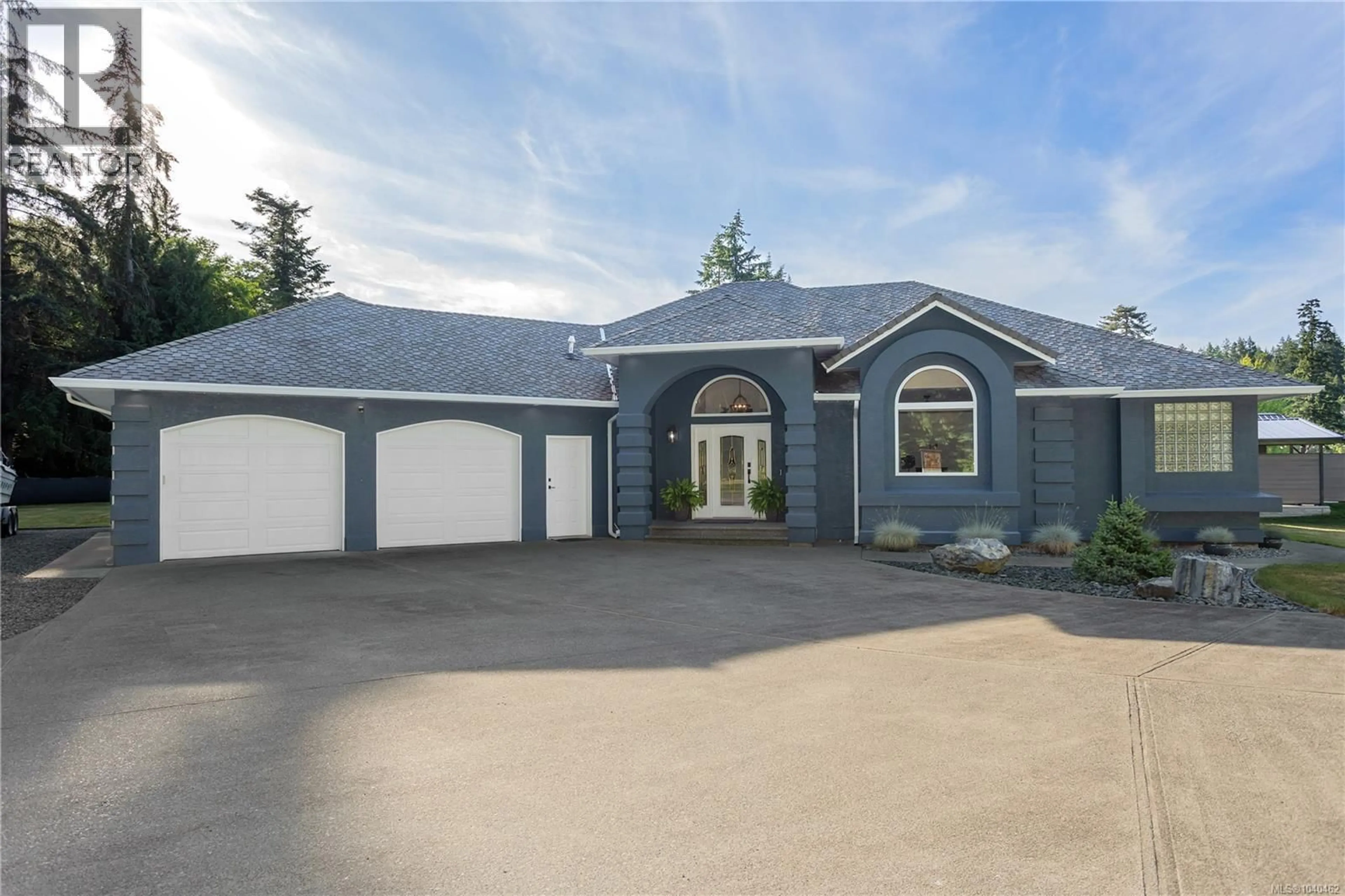 Home with vinyl exterior material, street for 3515 NEWFIELD ROAD, Nanaimo British Columbia V9S5V6