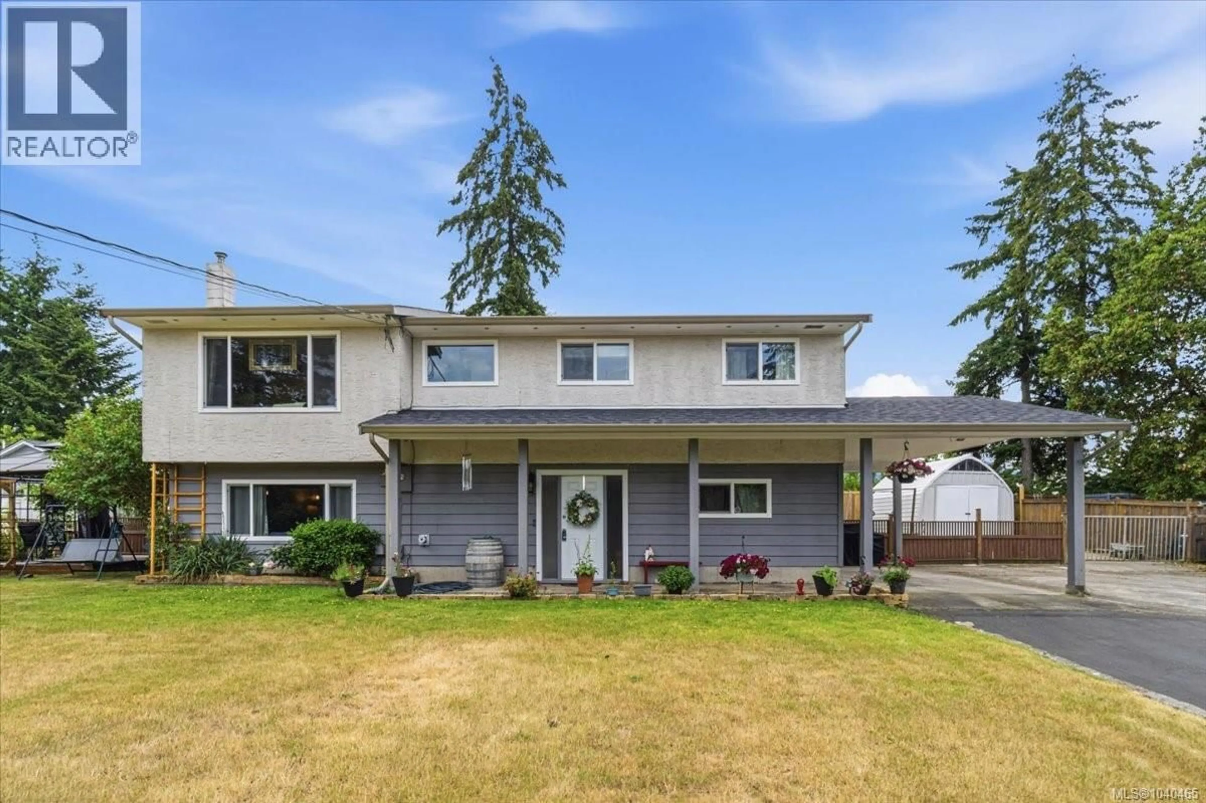 Home with vinyl exterior material, street for 2671 BEAVER CREEK CRESCENT, Nanaimo British Columbia V9T3K3