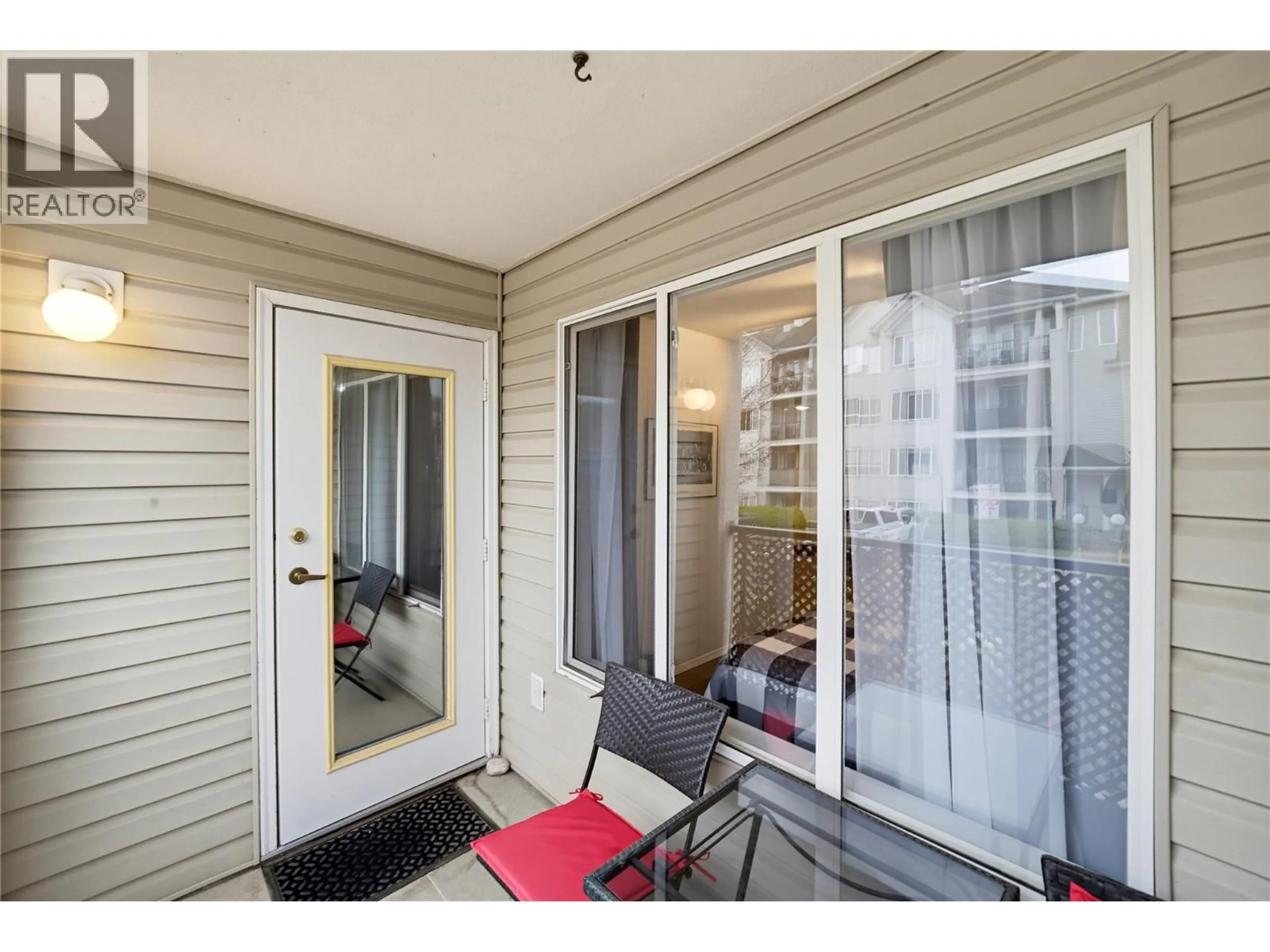 Patio, unknown for 208 - 640 3 STREET SOUTHWEST, Salmon Arm British Columbia V1E2R3