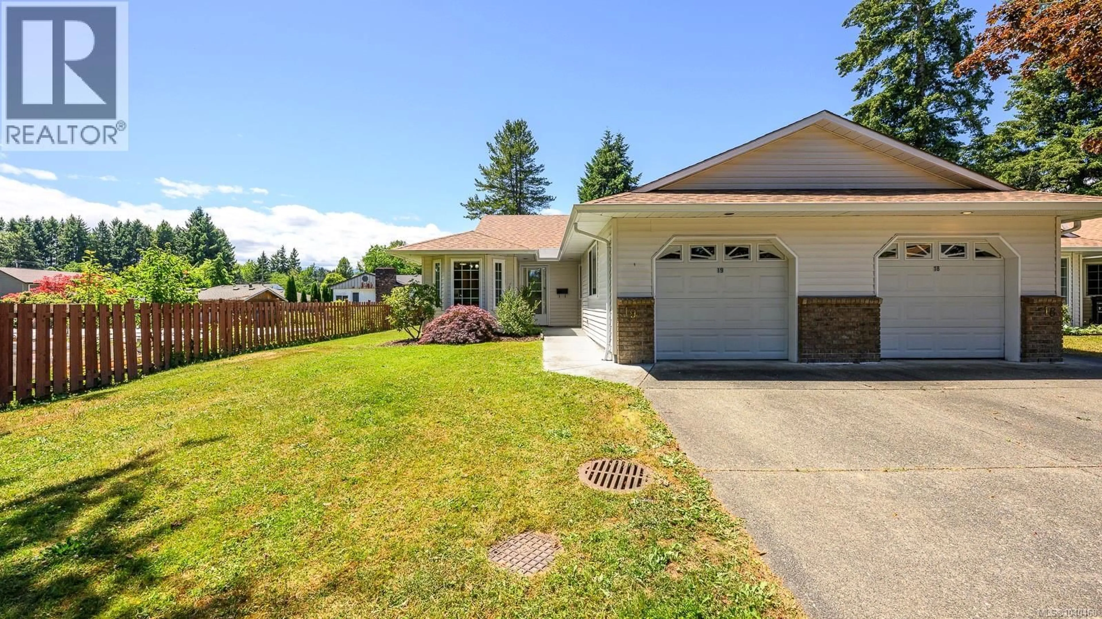 Unknown for 19 - 1905 WILLEMAR AVENUE, Courtenay British Columbia V9N3M5