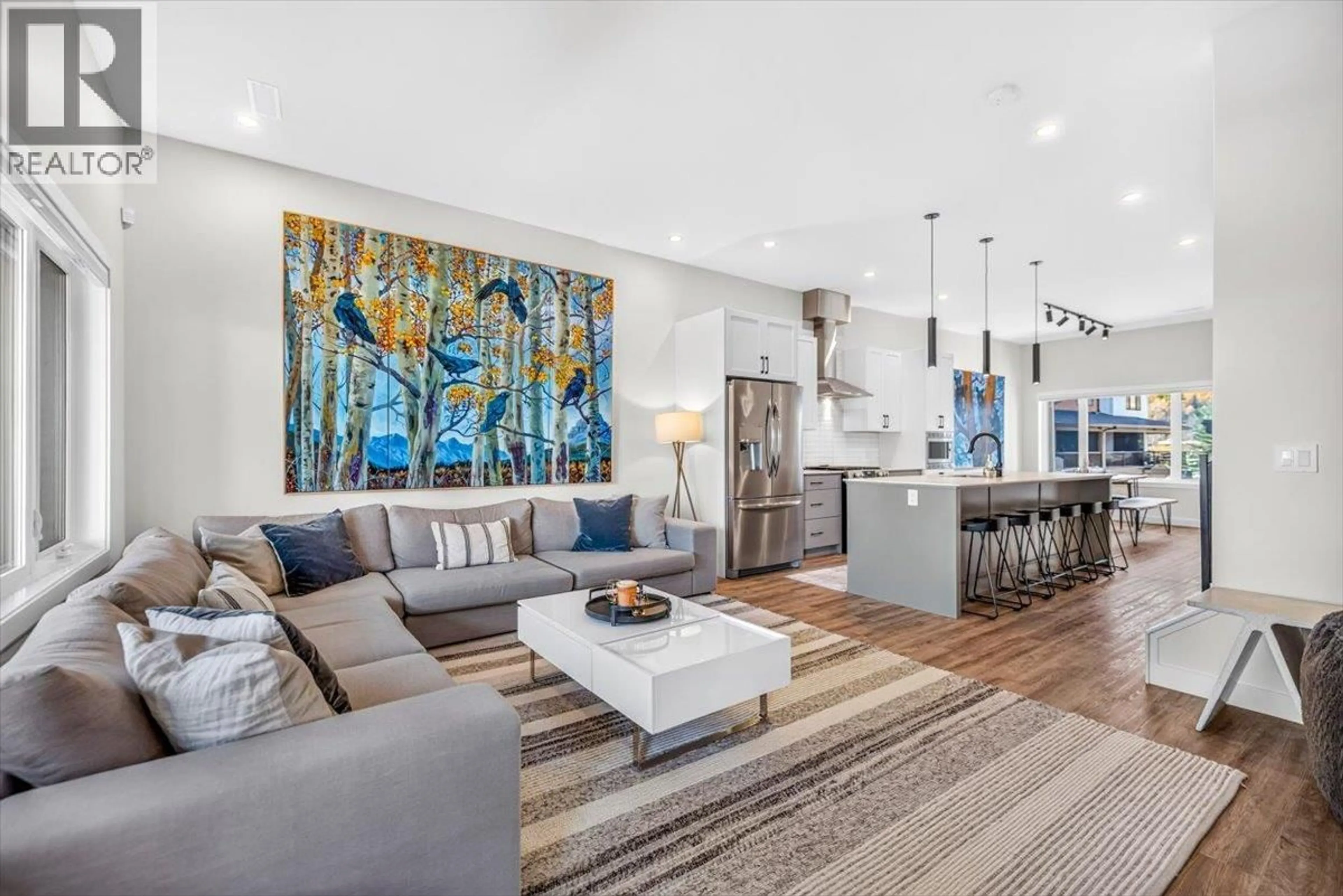 Living room with furniture, unknown for 205 - 700 RIVERSIDE WAY, Fernie British Columbia V0B1M7