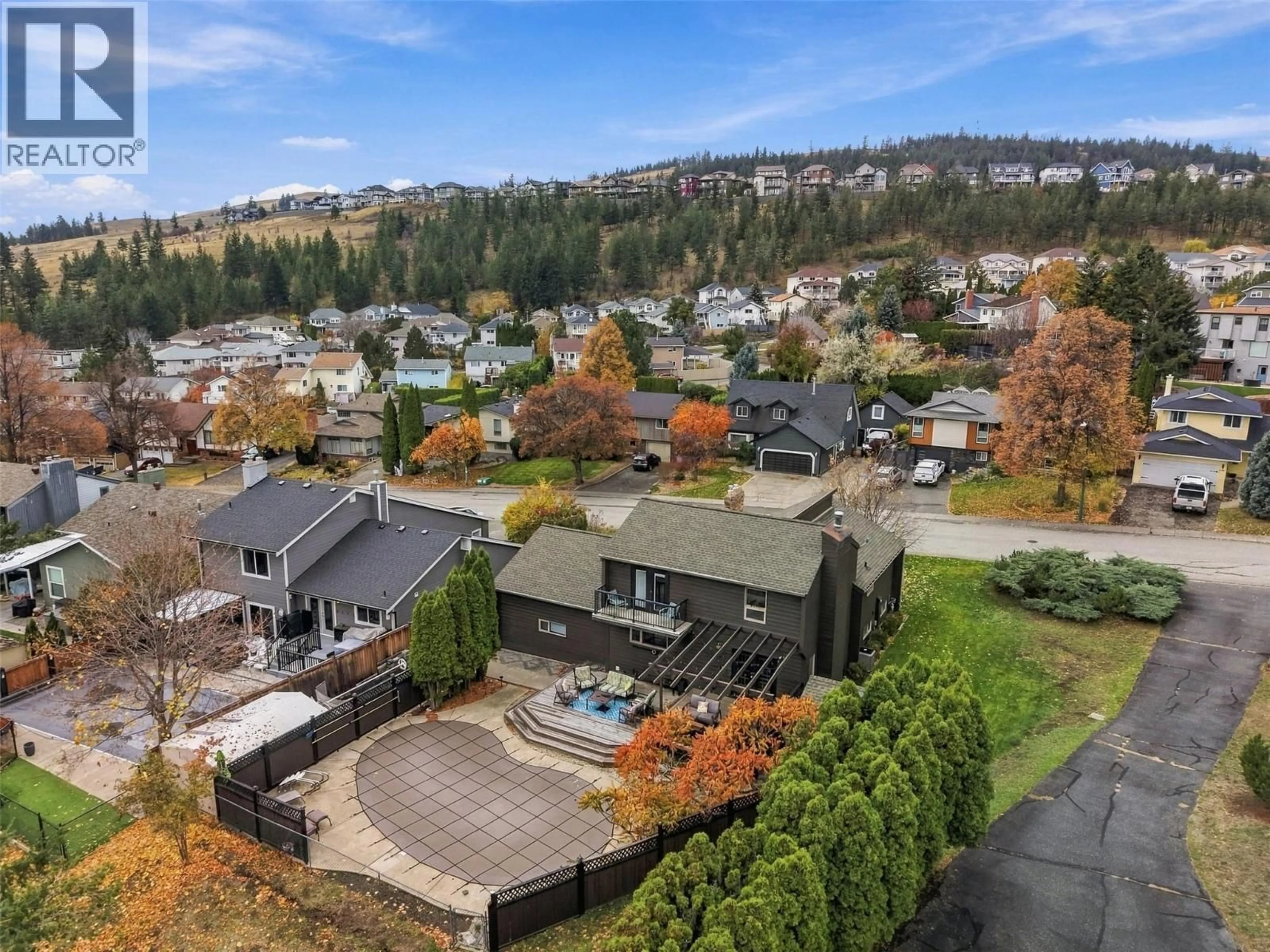 A pic from outside/outdoor area/front of a property/back of a property/a pic from drone, mountain view for 492 LAURIER DRIVE, Kamloops British Columbia V1S1B8