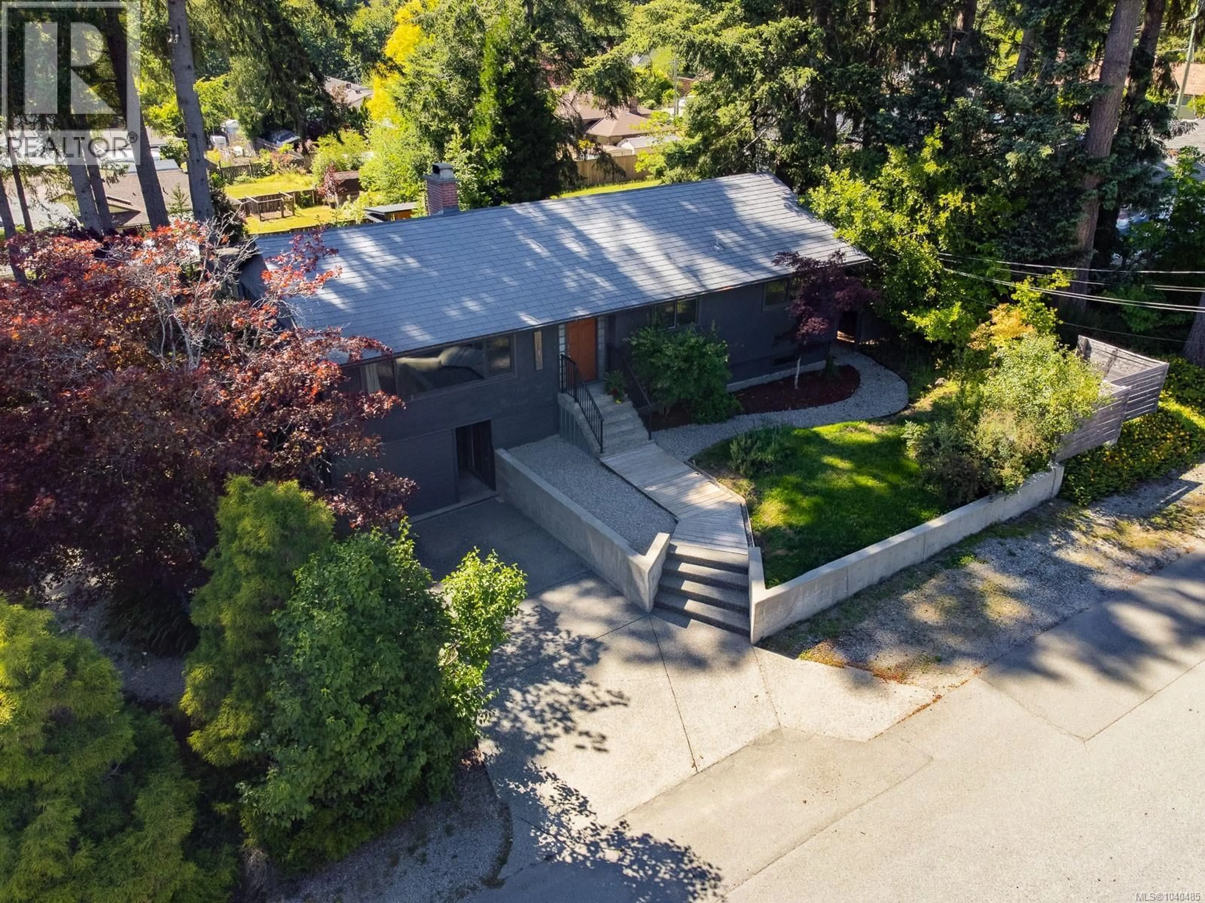 A pic from outside/outdoor area/front of a property/back of a property/a pic from drone, street for 5116 GORDON AVENUE, Port Alberni British Columbia V9Y6T6