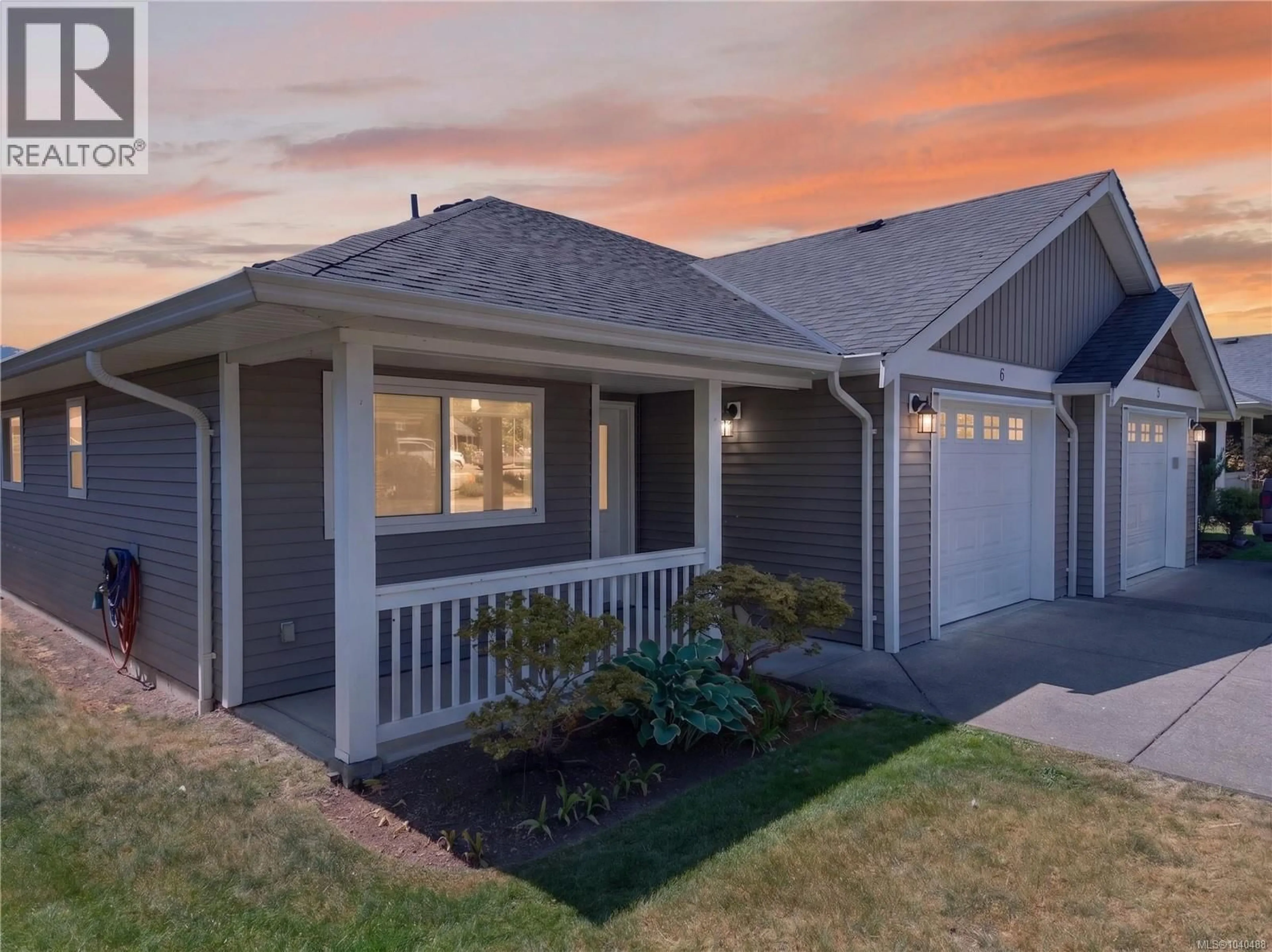 Home with vinyl exterior material, street for 6 - 3400 CONISTON CRESCENT, Cumberland British Columbia V0R1S0