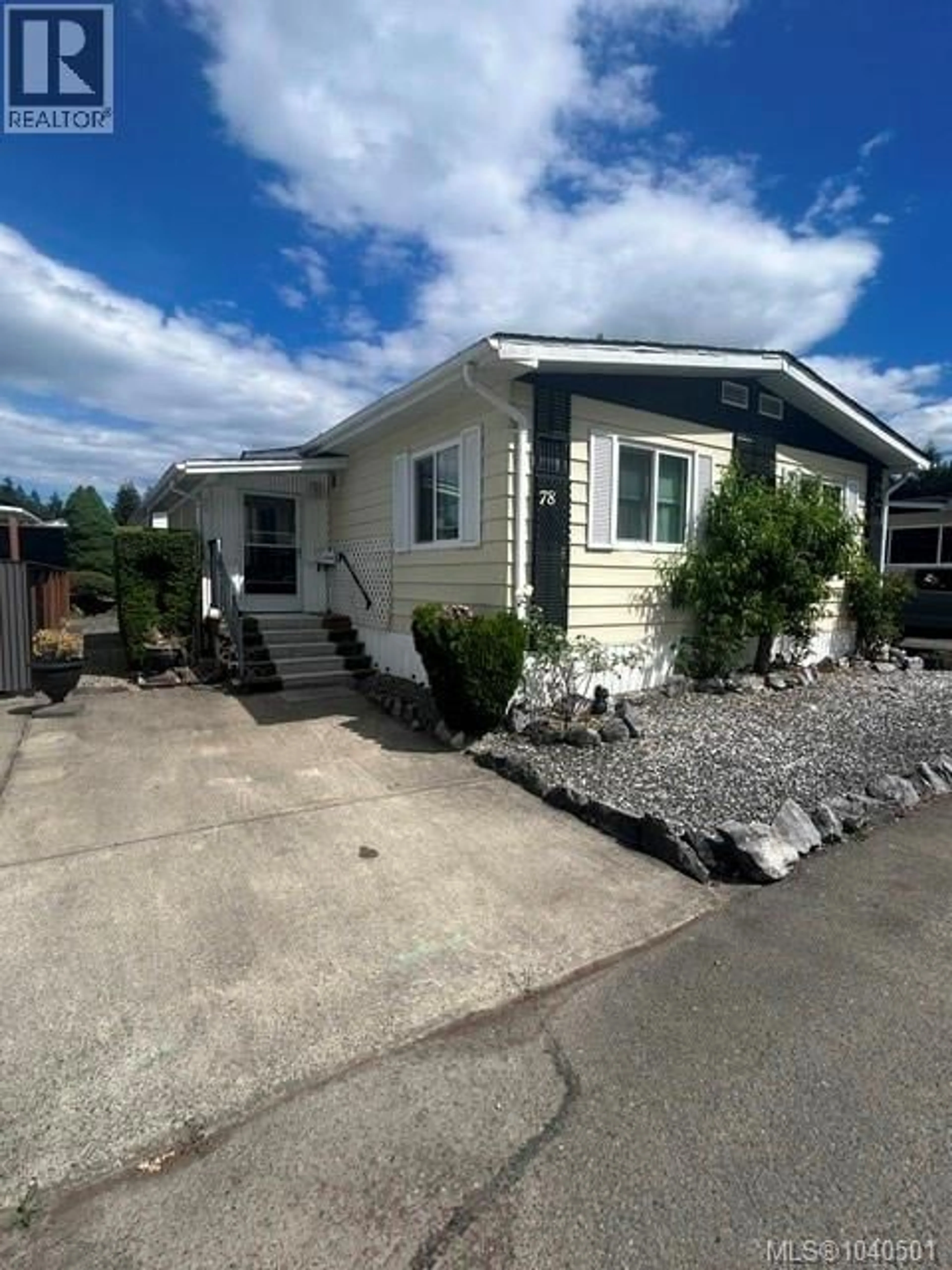 Home with vinyl exterior material, street for 78 - 3497 GIBBINS ROAD, Duncan British Columbia V9L6C9