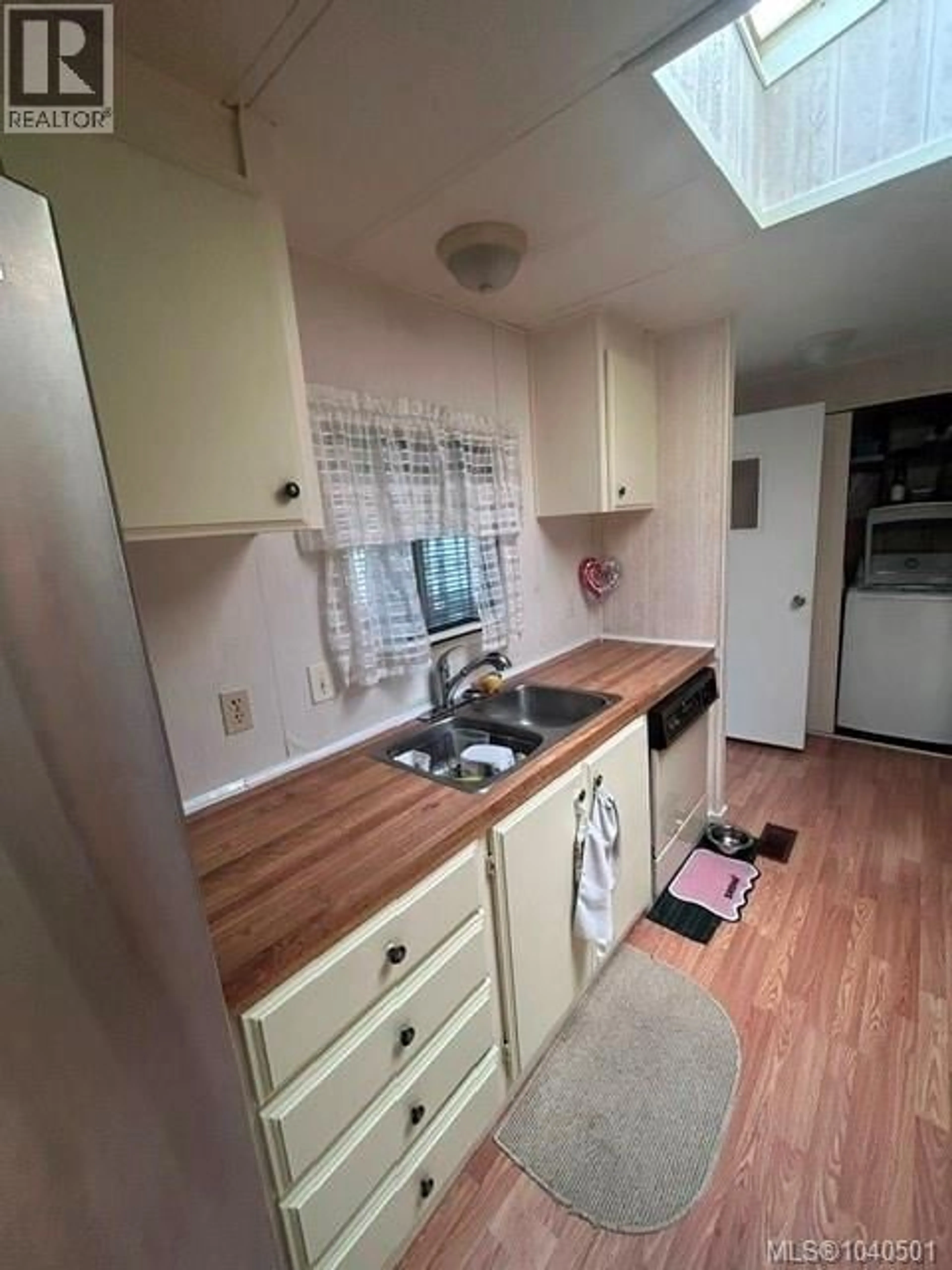 Standard kitchen, unknown for 78 - 3497 GIBBINS ROAD, Duncan British Columbia V9L6C9