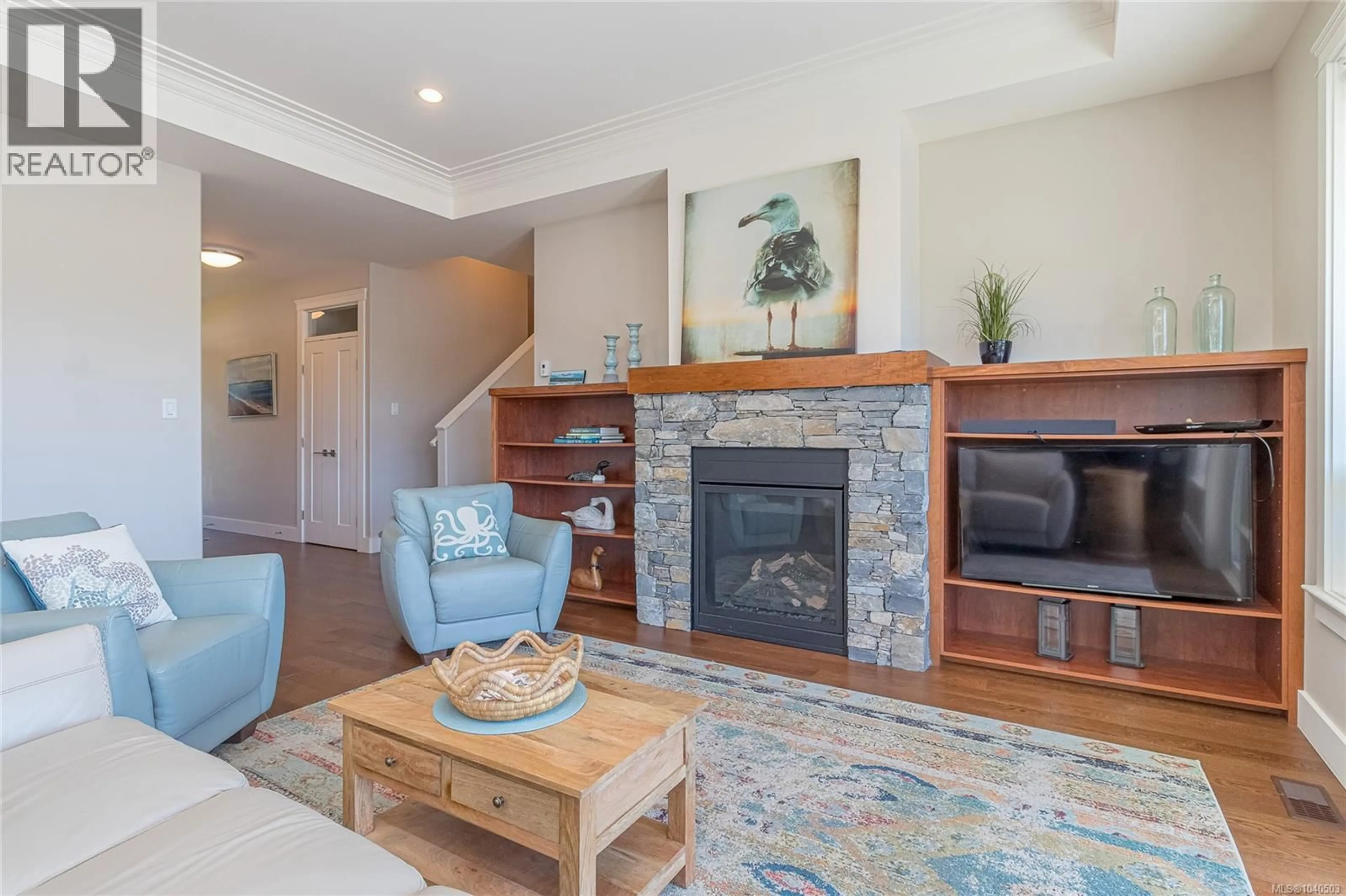 Living room with furniture, unknown for 497 RIDGEFIELD DRIVE, Parksville British Columbia V9P0E2