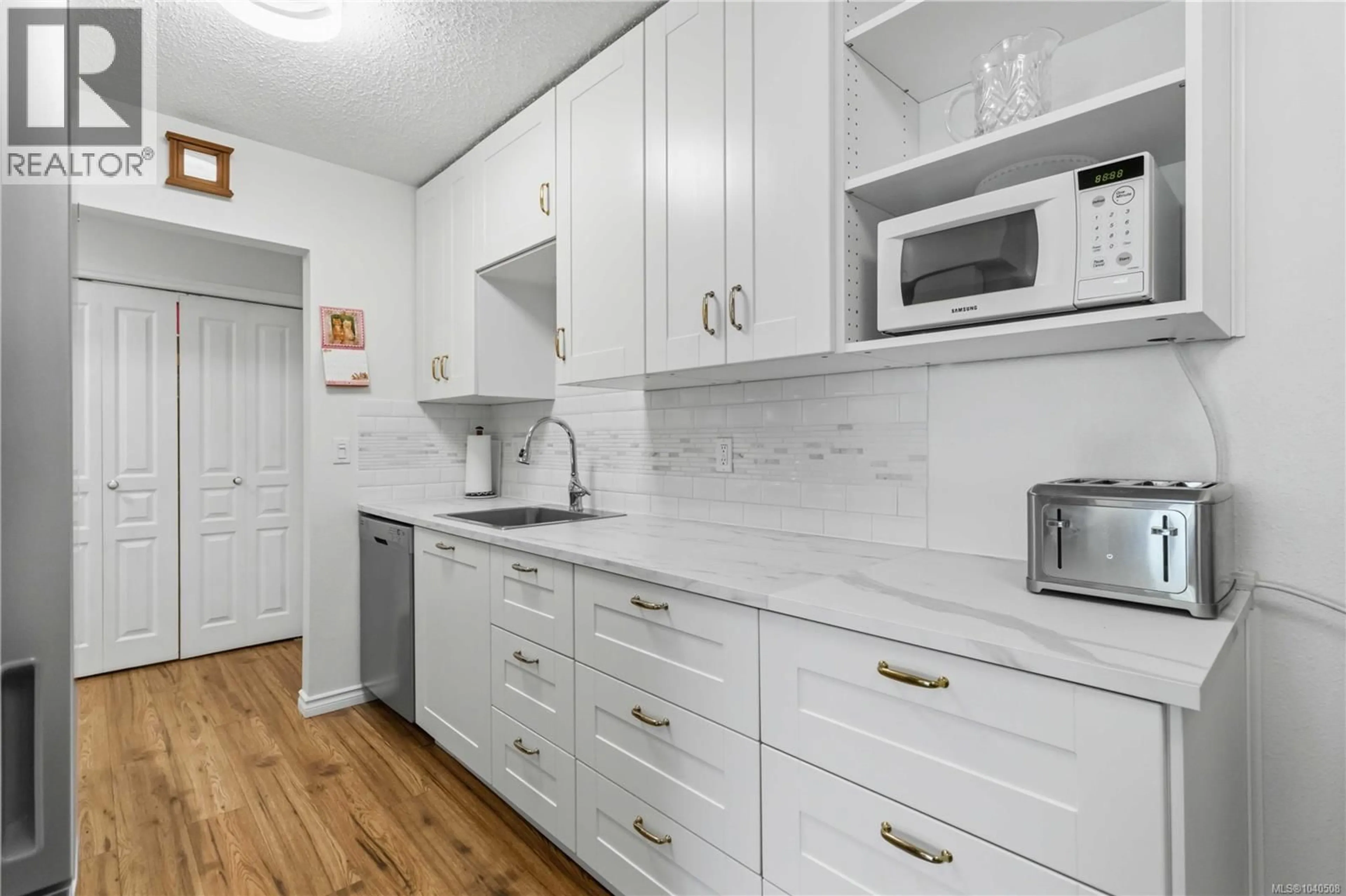Standard kitchen, ceramic/tile floor for 220 - 3225 ELDON PLACE, Saanich British Columbia V8Z6A7