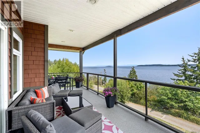 5763 ISLAND HIGHWAY SOUTH, Union Bay 2