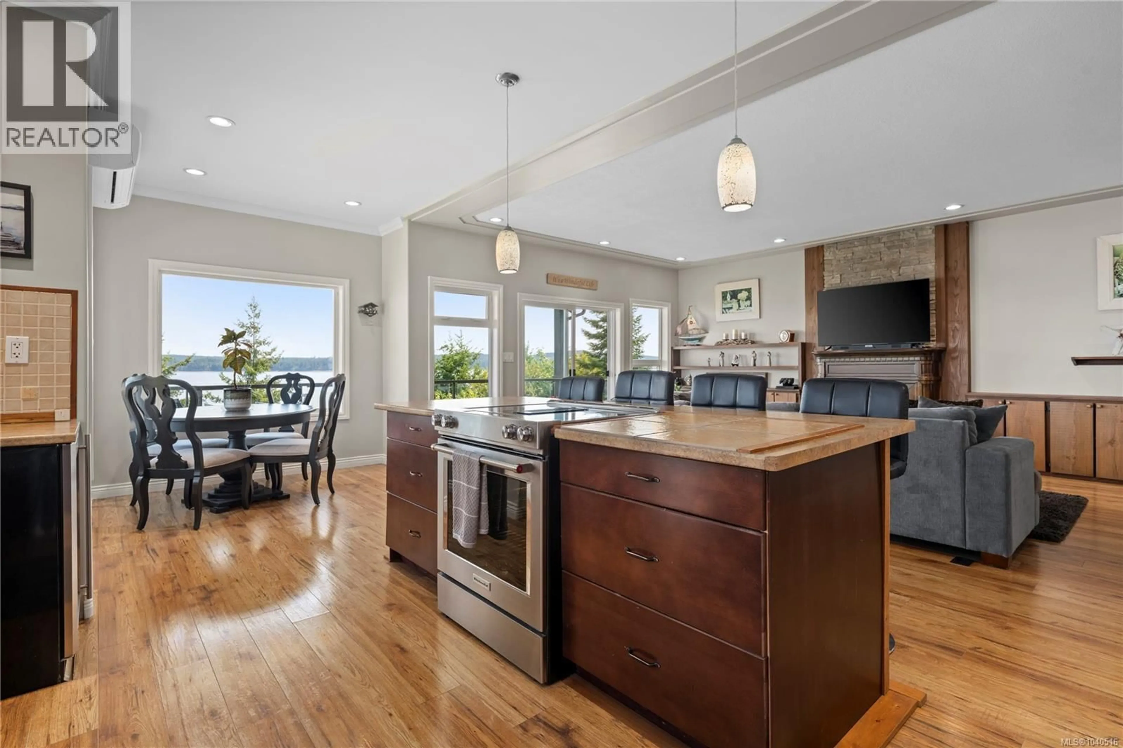 Open concept kitchen, unknown for 5763 ISLAND HIGHWAY SOUTH, Union Bay British Columbia V0R3B0