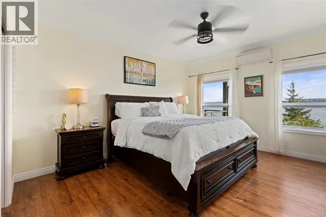 5763 ISLAND HIGHWAY SOUTH, Union Bay 5