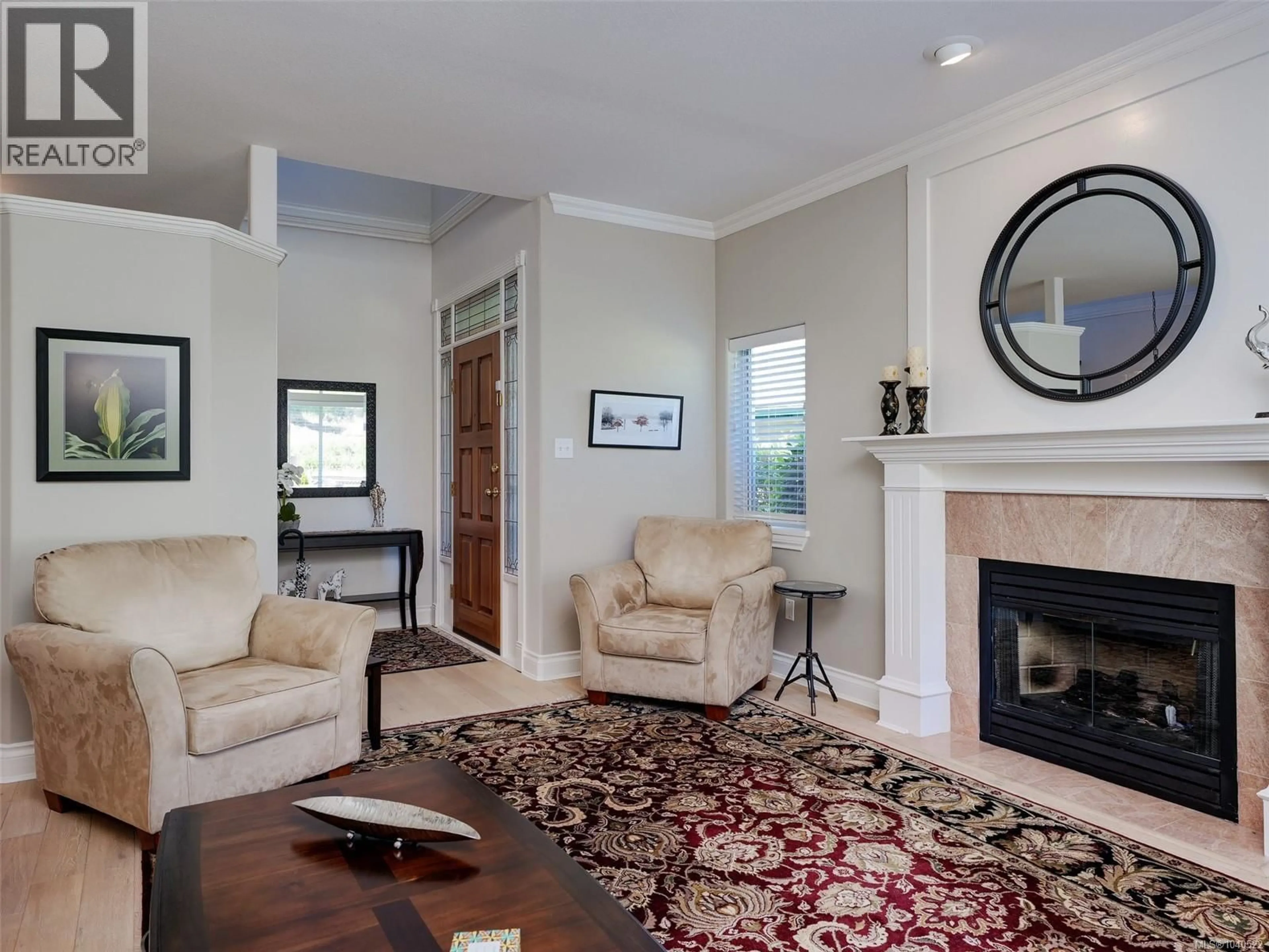 Living room with furniture, unknown for 96 - 530 MARSETT PLACE, Saanich British Columbia V8Z7J2