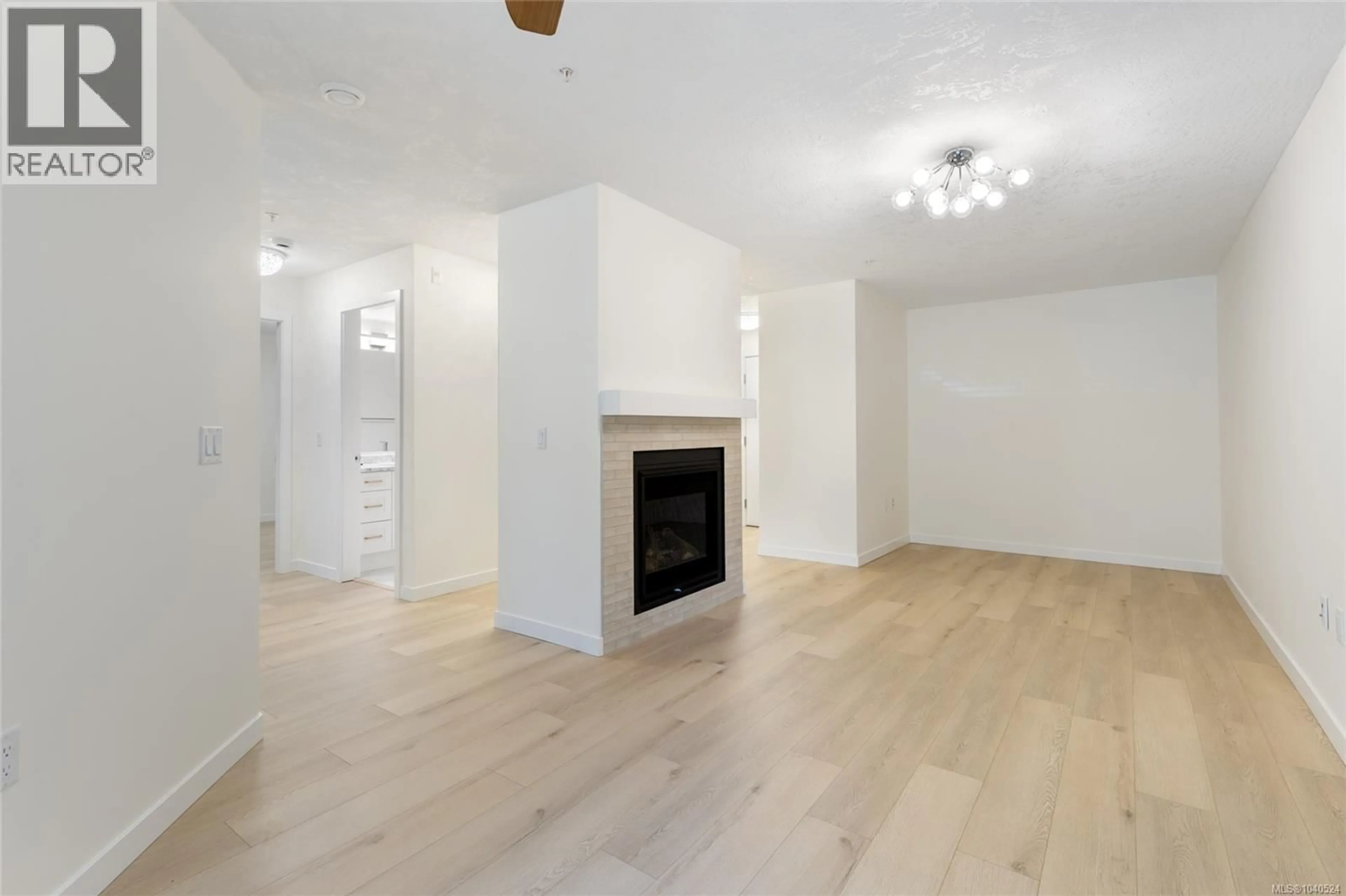 A pic of a room for 103 - 689 BAY STREET, Victoria British Columbia V8T2H1