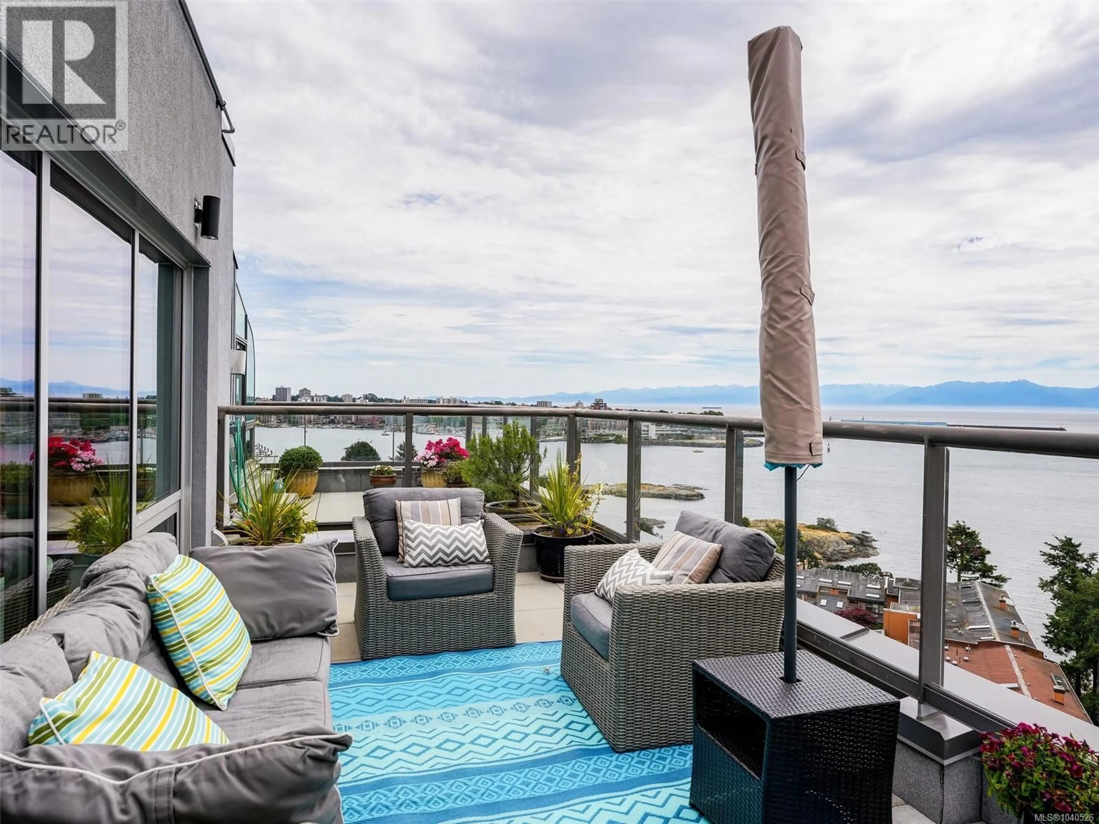 Patio, water/lake/river/ocean view for PH1 - 325 MAITLAND STREET, Victoria British Columbia V9A7E9