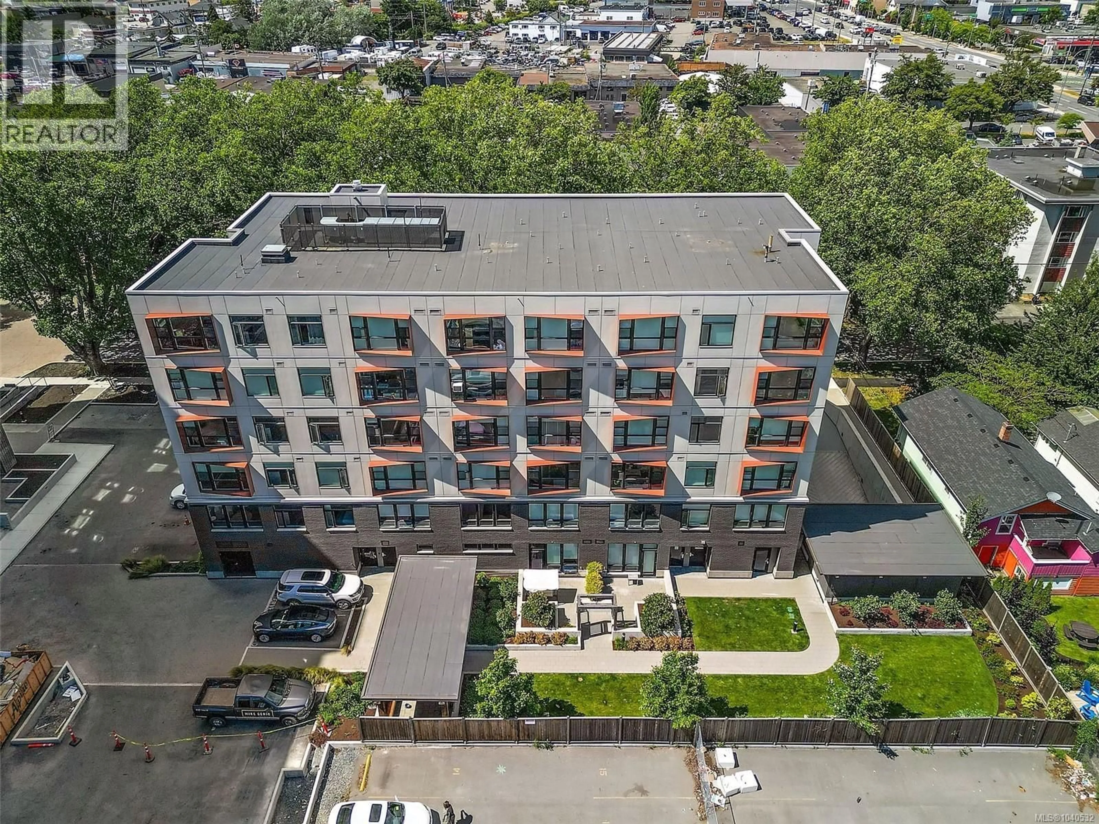 A pic from outside/outdoor area/front of a property/back of a property/a pic from drone, unknown for 412 - 629 SPEED AVENUE, Victoria British Columbia V8Z1A5