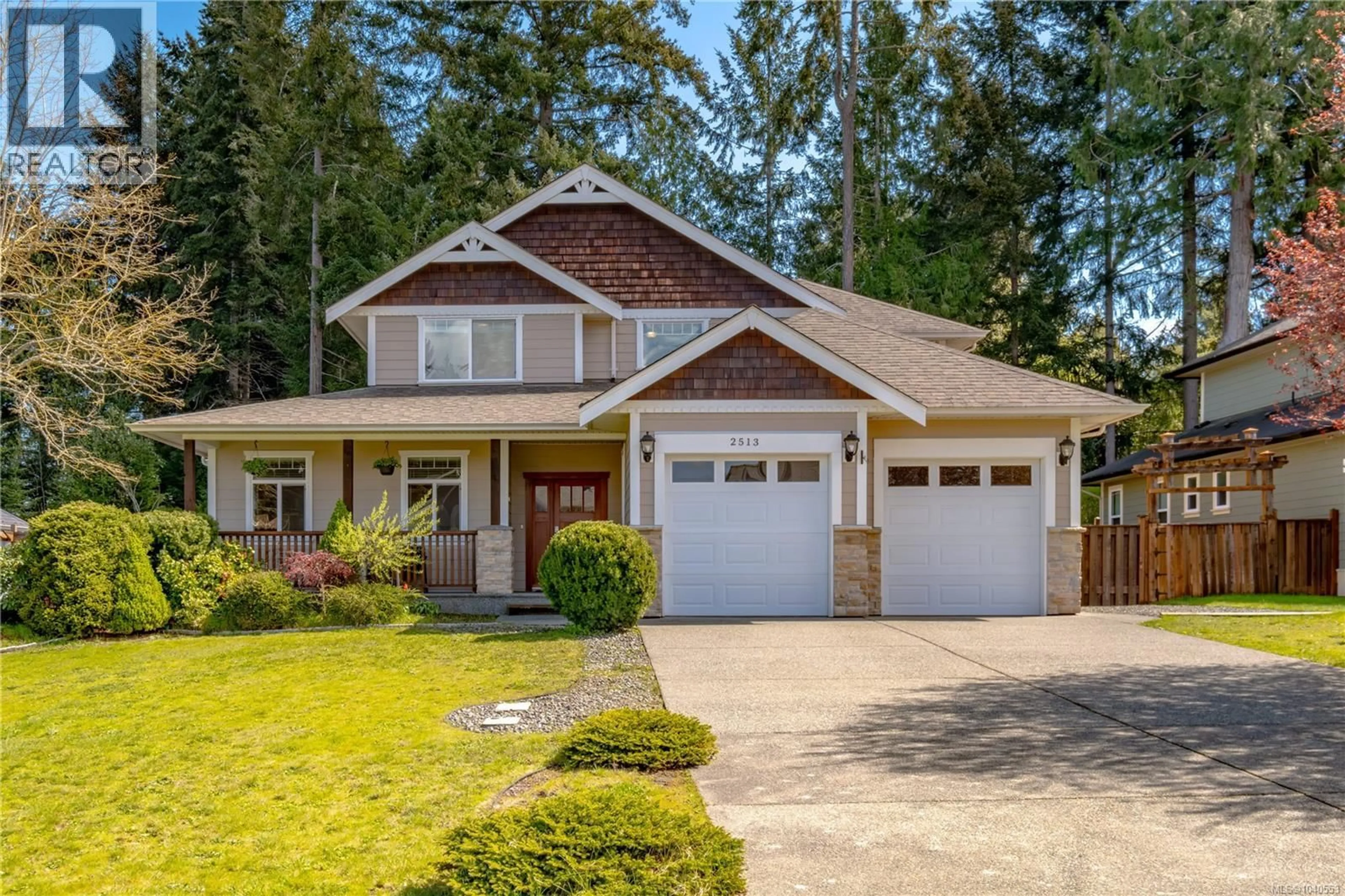 Home with vinyl exterior material, street for 2513 GLENDOIK WAY, Mill Bay British Columbia V8H1H4