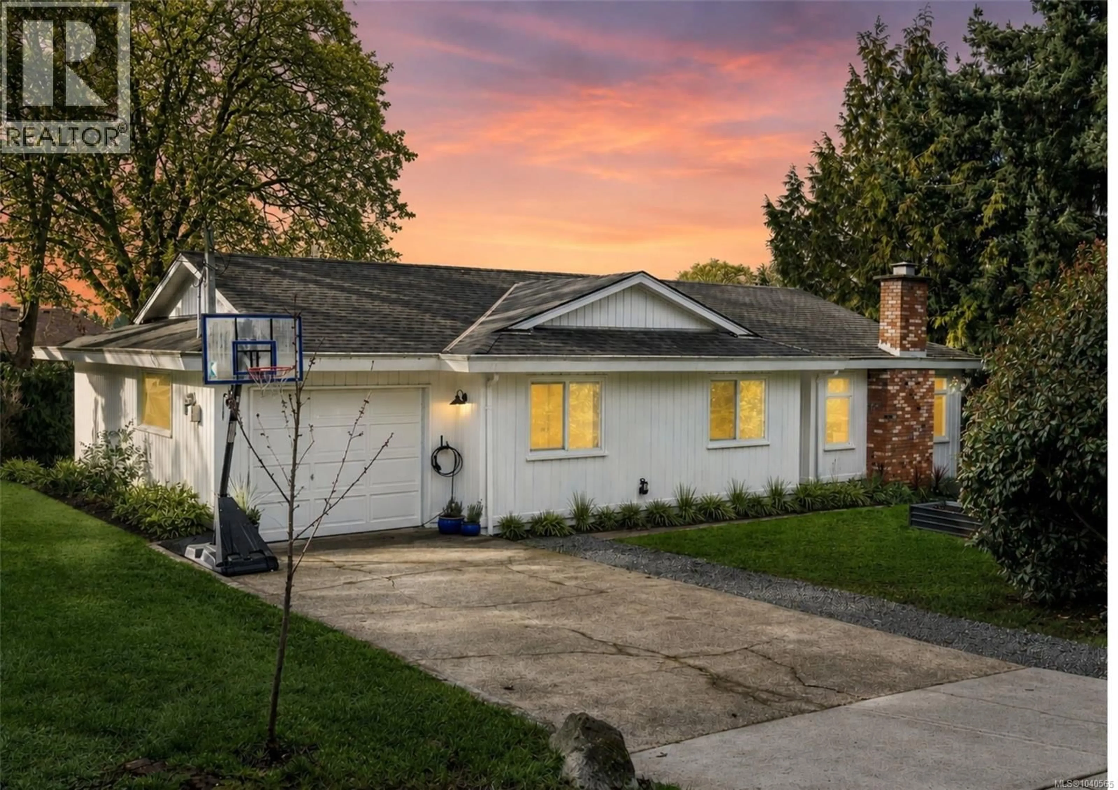 Home with vinyl exterior material, street for 4285 CAEN ROAD, Saanich British Columbia V8X3S5