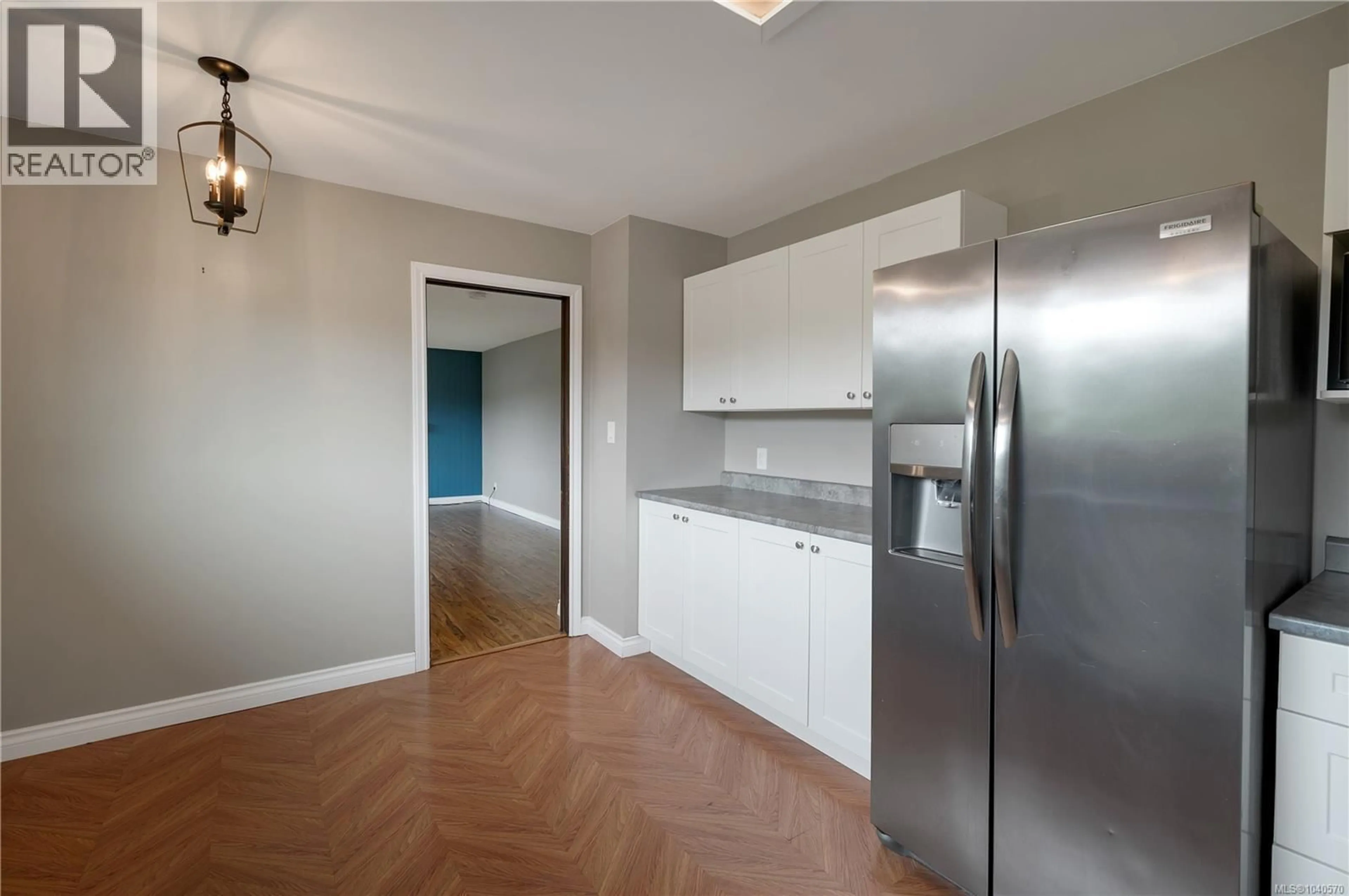 Standard kitchen, unknown for 540 HOLM ROAD, Campbell River British Columbia V9W1W4
