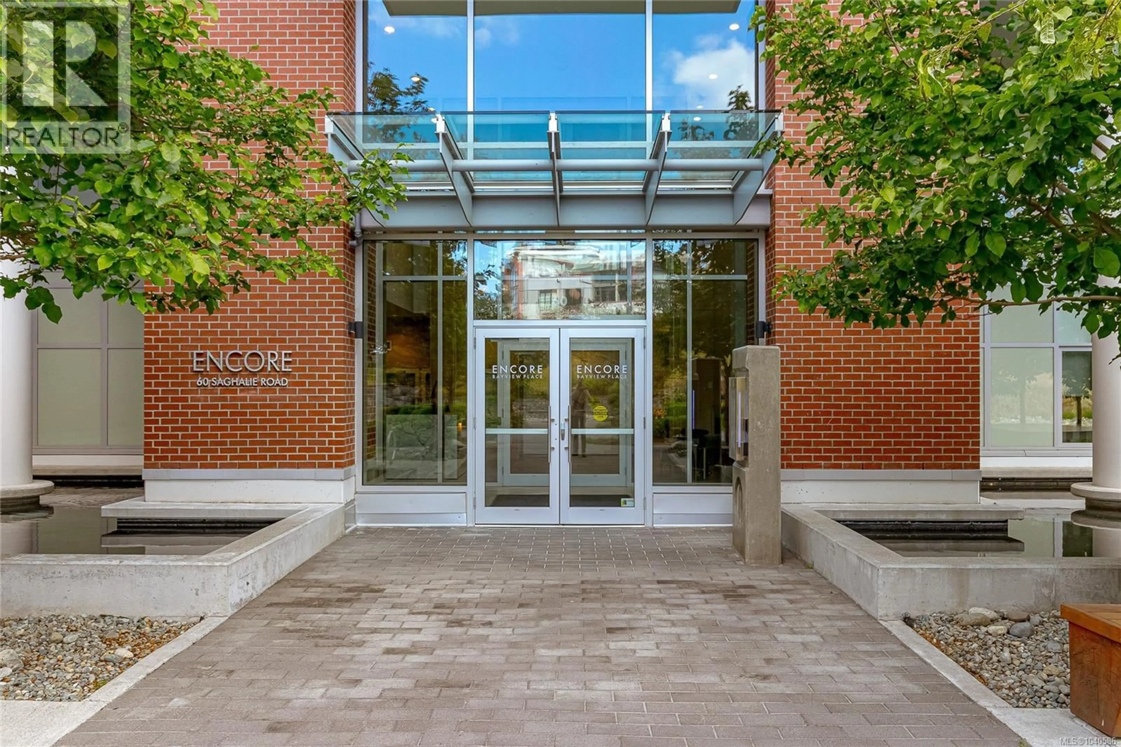 Indoor foyer for 907 - 60 SAGHALIE ROAD, Victoria British Columbia V9A0H1