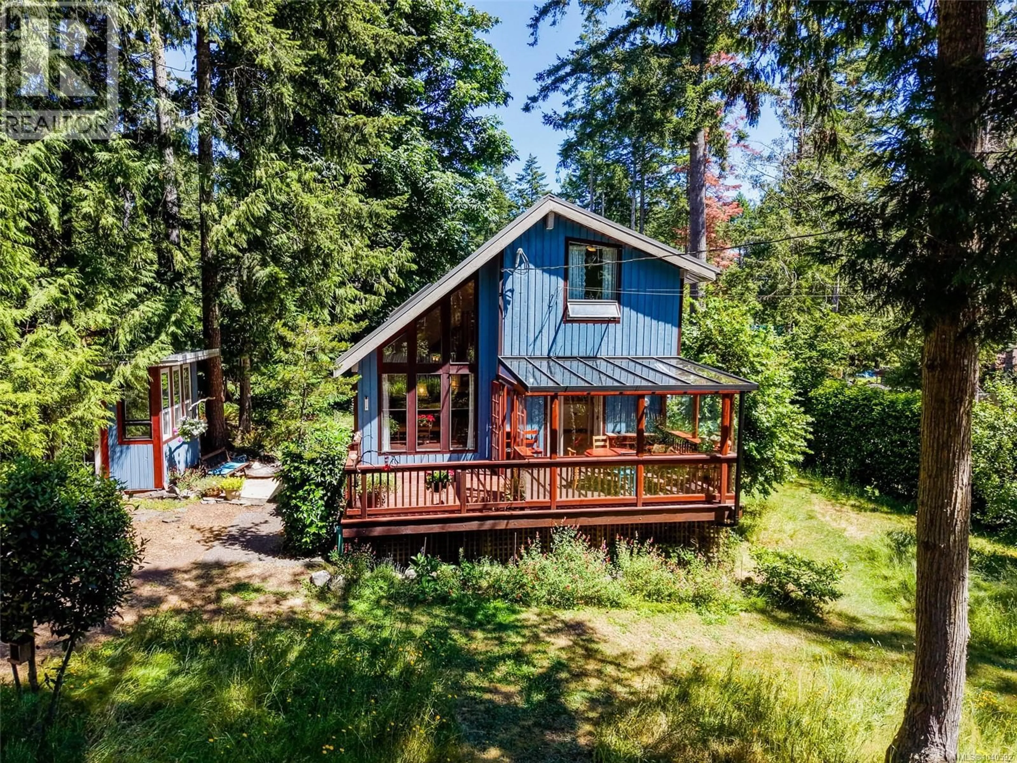 A pic from outside/outdoor area/front of a property/back of a property/a pic from drone, unknown for 7913 SWANSON VIEW DRIVE, Pender Island British Columbia V0N2M2